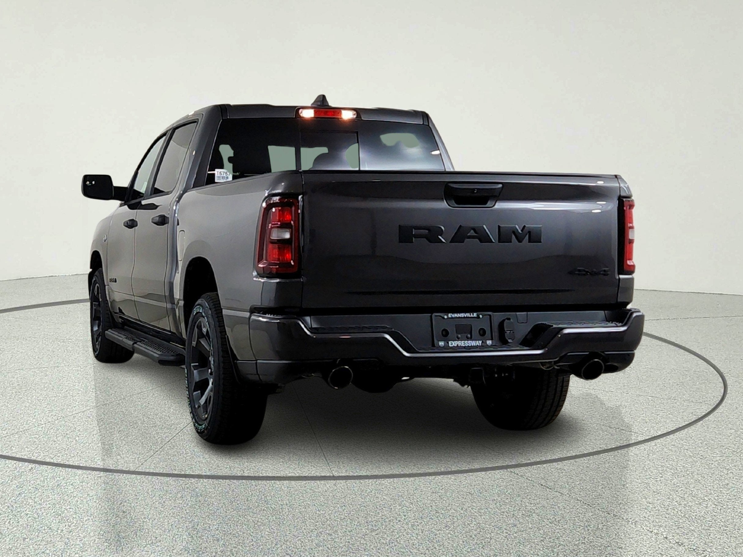 2026 RAM Ram 1500 RAM 1500 TRADESMAN CREW CAB 4X4 (144.5 IN WB 5 FT 7 IN BOX)