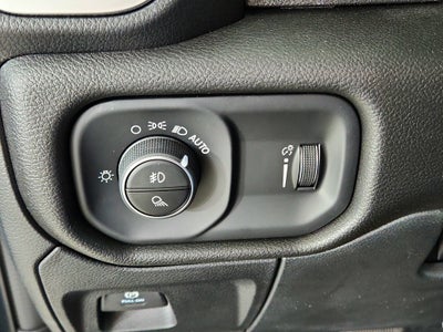 2026 RAM Ram 1500 RAM 1500 TRADESMAN CREW CAB 4X4 (144.5 IN WB 5 FT 7 IN BOX)