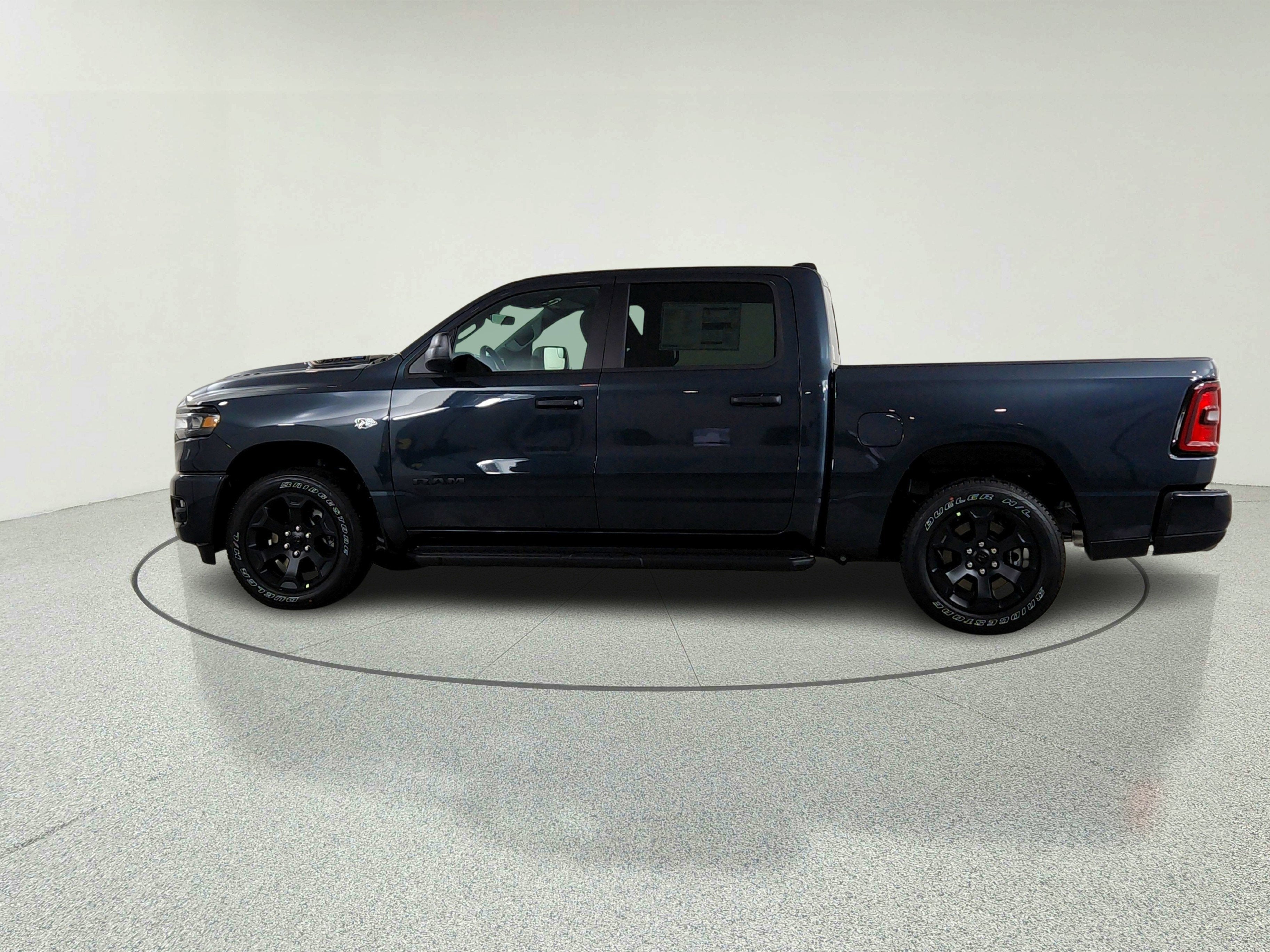 2026 RAM Ram 1500 RAM 1500 TRADESMAN CREW CAB 4X4 (144.5 IN WB 5 FT 7 IN BOX)