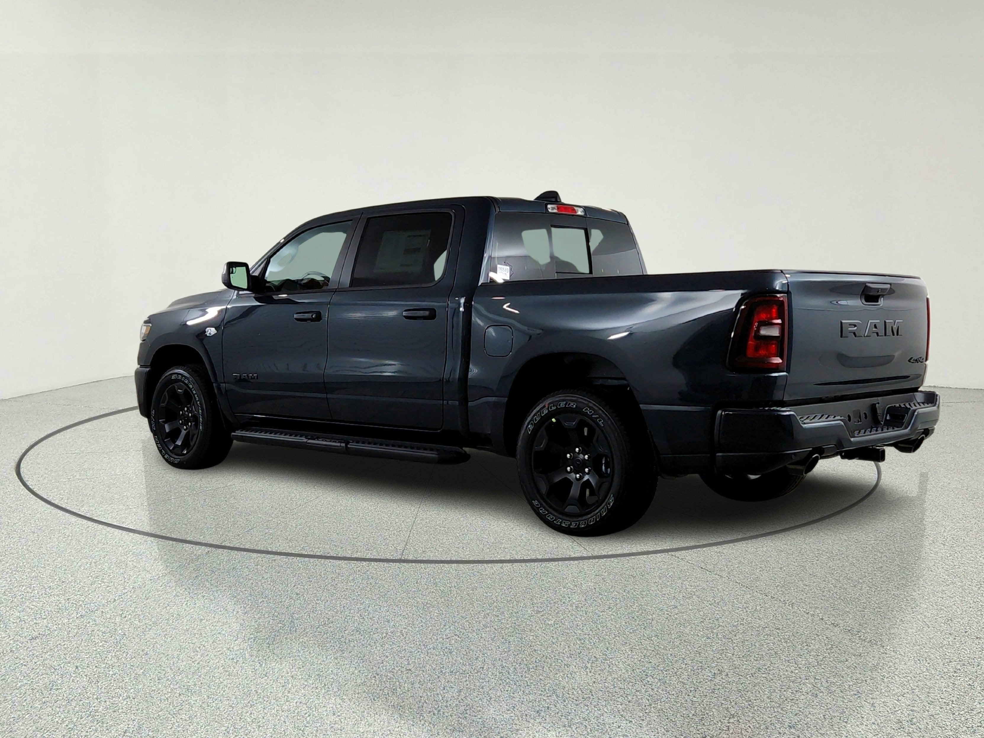 2026 RAM Ram 1500 RAM 1500 TRADESMAN CREW CAB 4X4 (144.5 IN WB 5 FT 7 IN BOX)