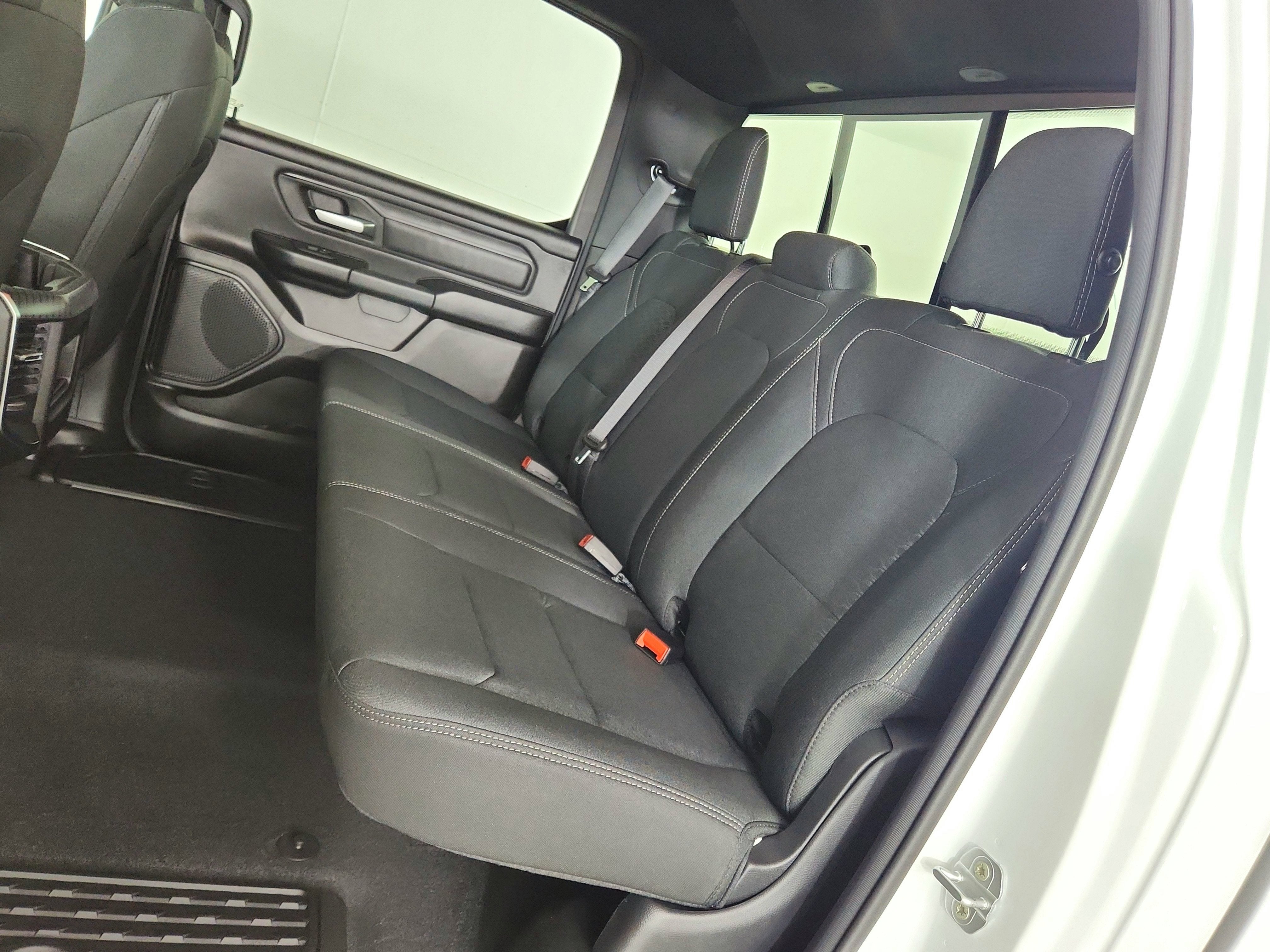 2026 RAM Ram 1500 RAM 1500 TRADESMAN CREW CAB 4X4 (144.5 IN WB 5 FT 7 IN BOX)