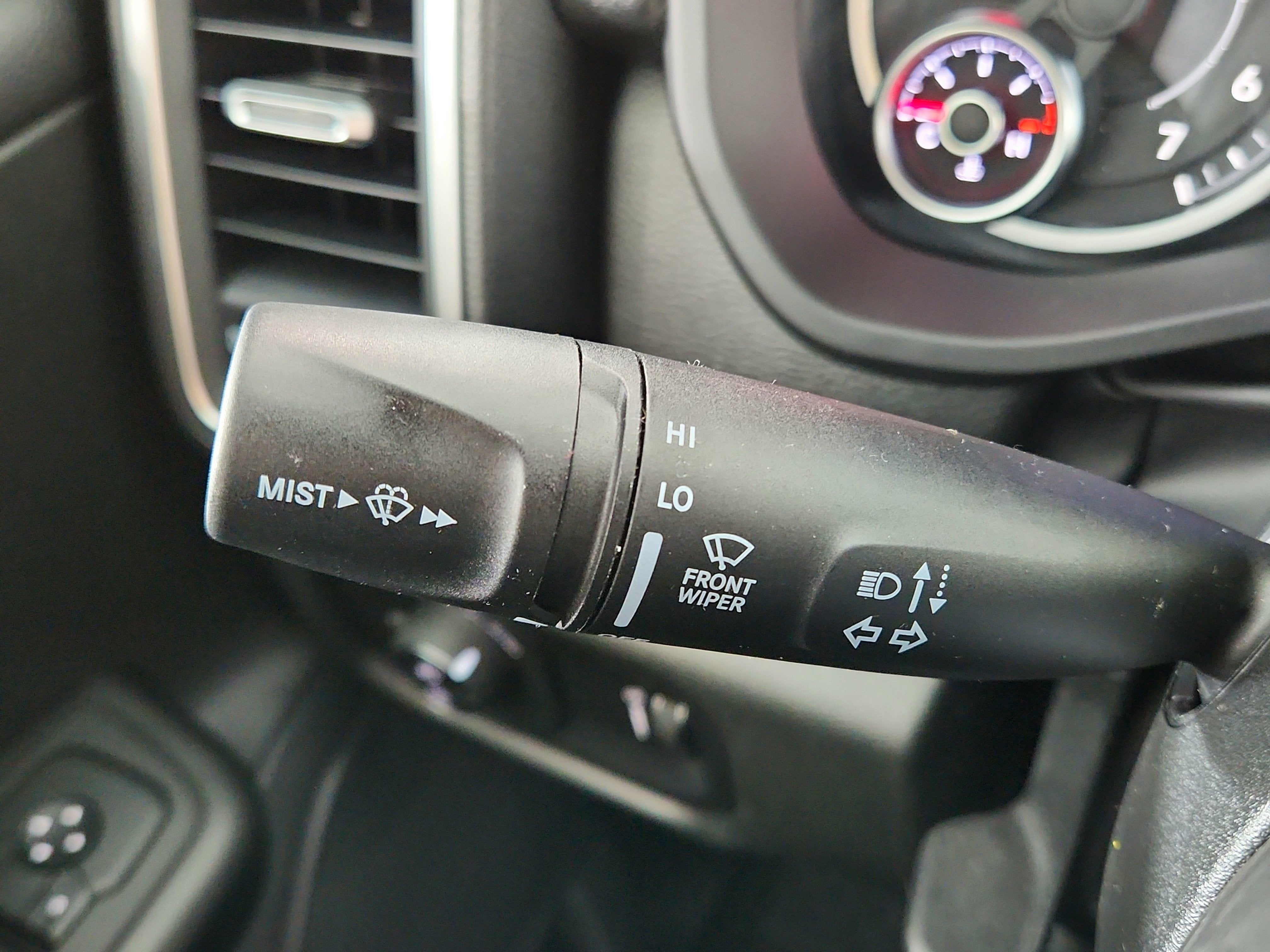 2026 RAM Ram 1500 RAM 1500 TRADESMAN CREW CAB 4X4 (144.5 IN WB 5 FT 7 IN BOX)