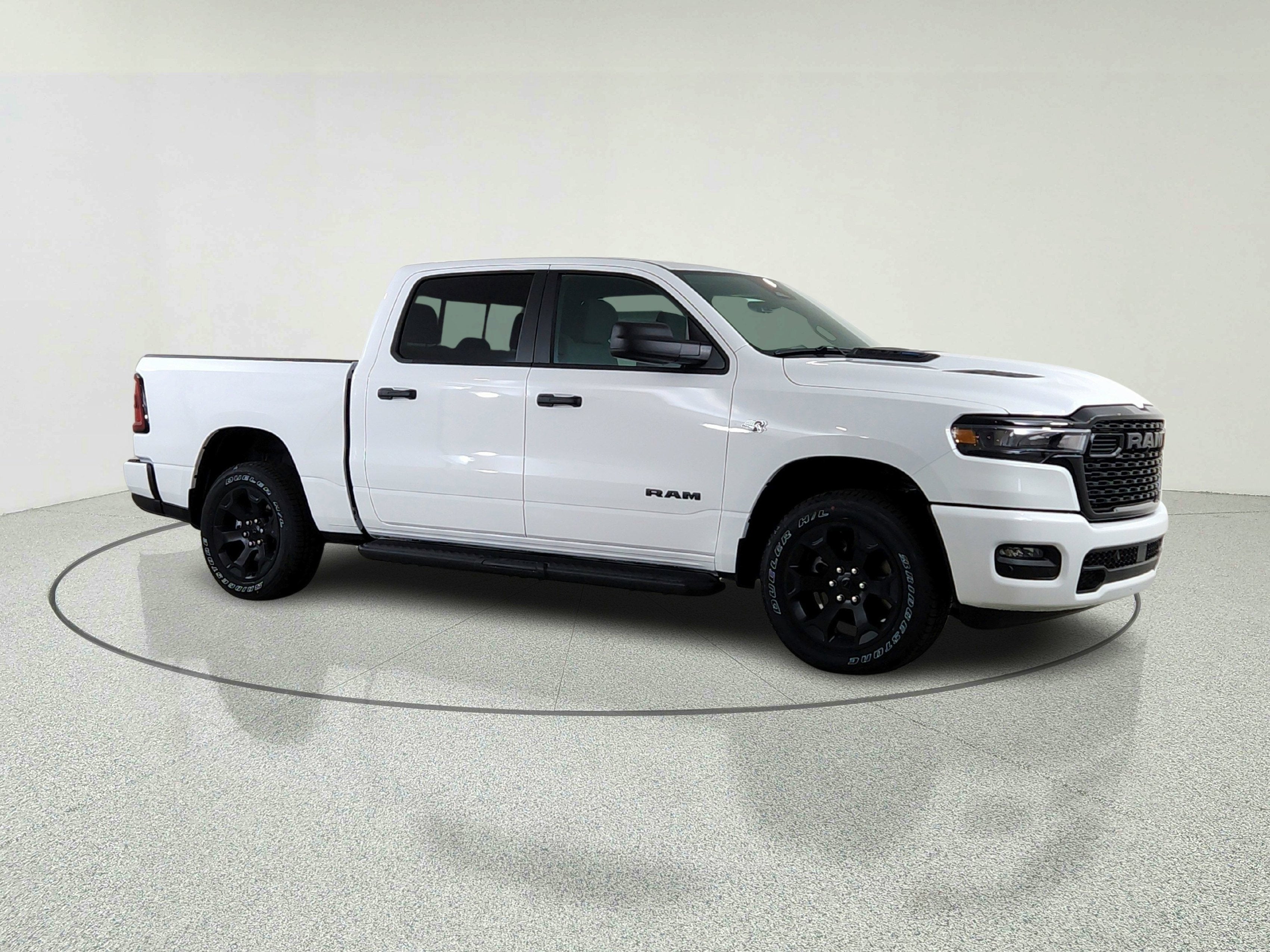 2026 RAM Ram 1500 RAM 1500 TRADESMAN CREW CAB 4X4 (144.5 IN WB 5 FT 7 IN BOX)