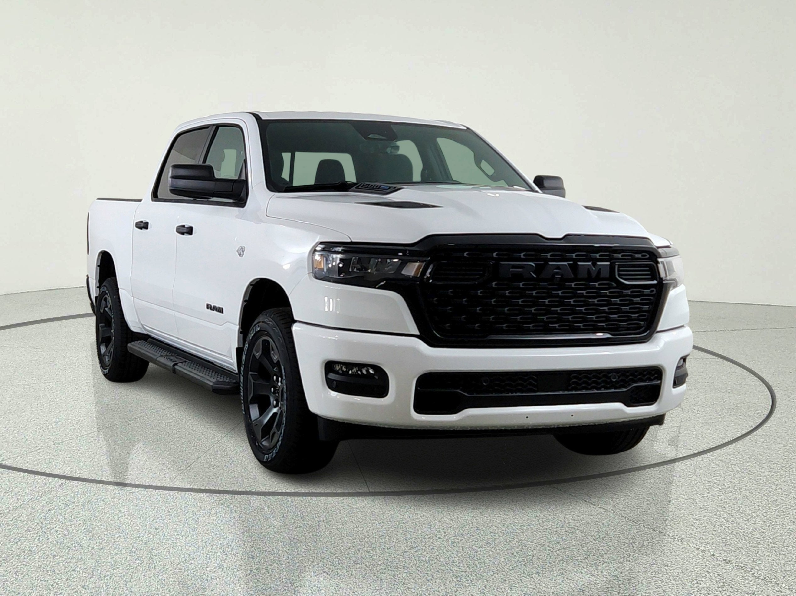 2026 RAM Ram 1500 RAM 1500 TRADESMAN CREW CAB 4X4 (144.5 IN WB 5 FT 7 IN BOX)