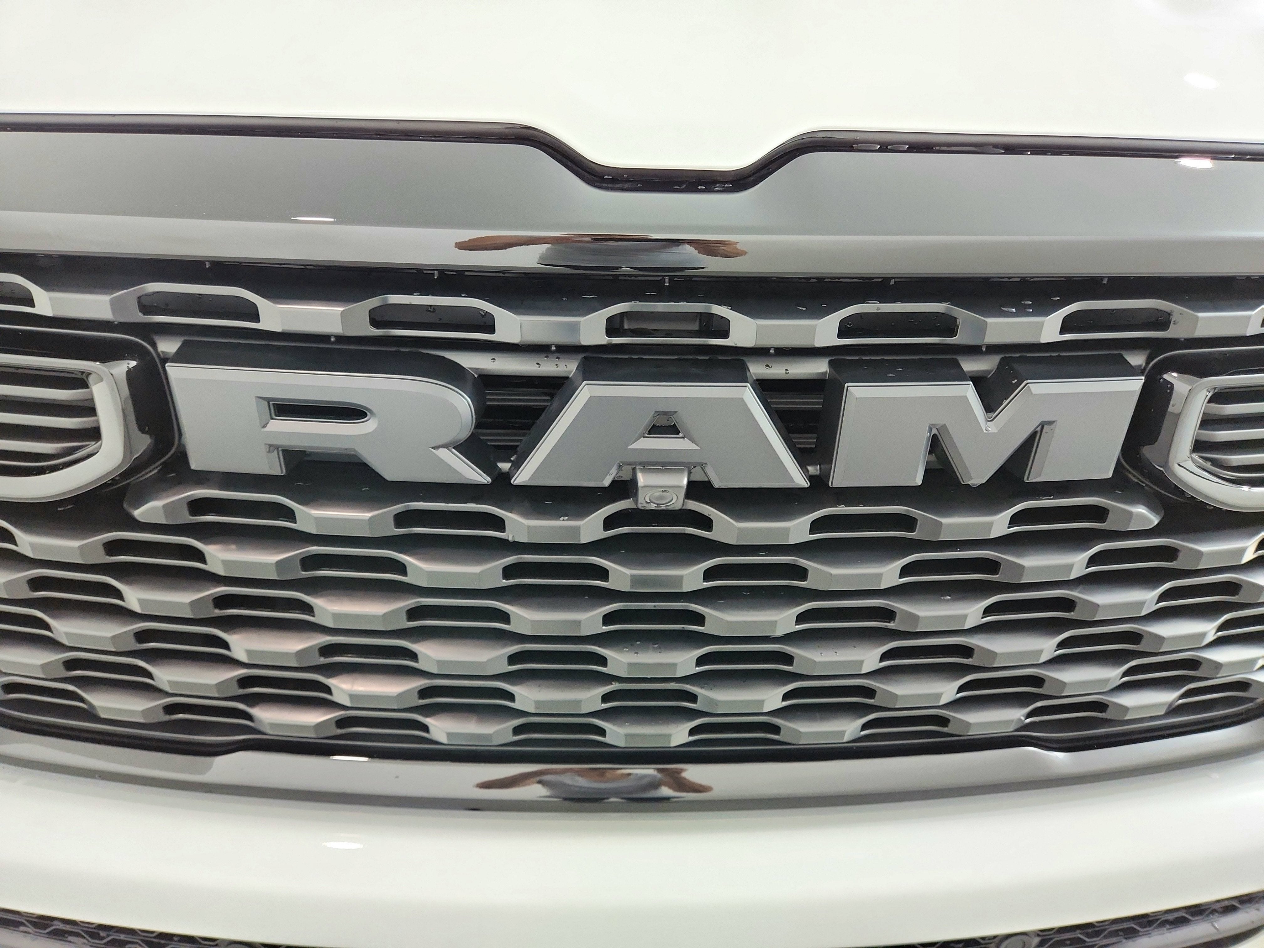 2026 RAM Ram 1500 RAM 1500 TRADESMAN CREW CAB 4X4 (144.5 IN WB 5 FT 7 IN BOX)
