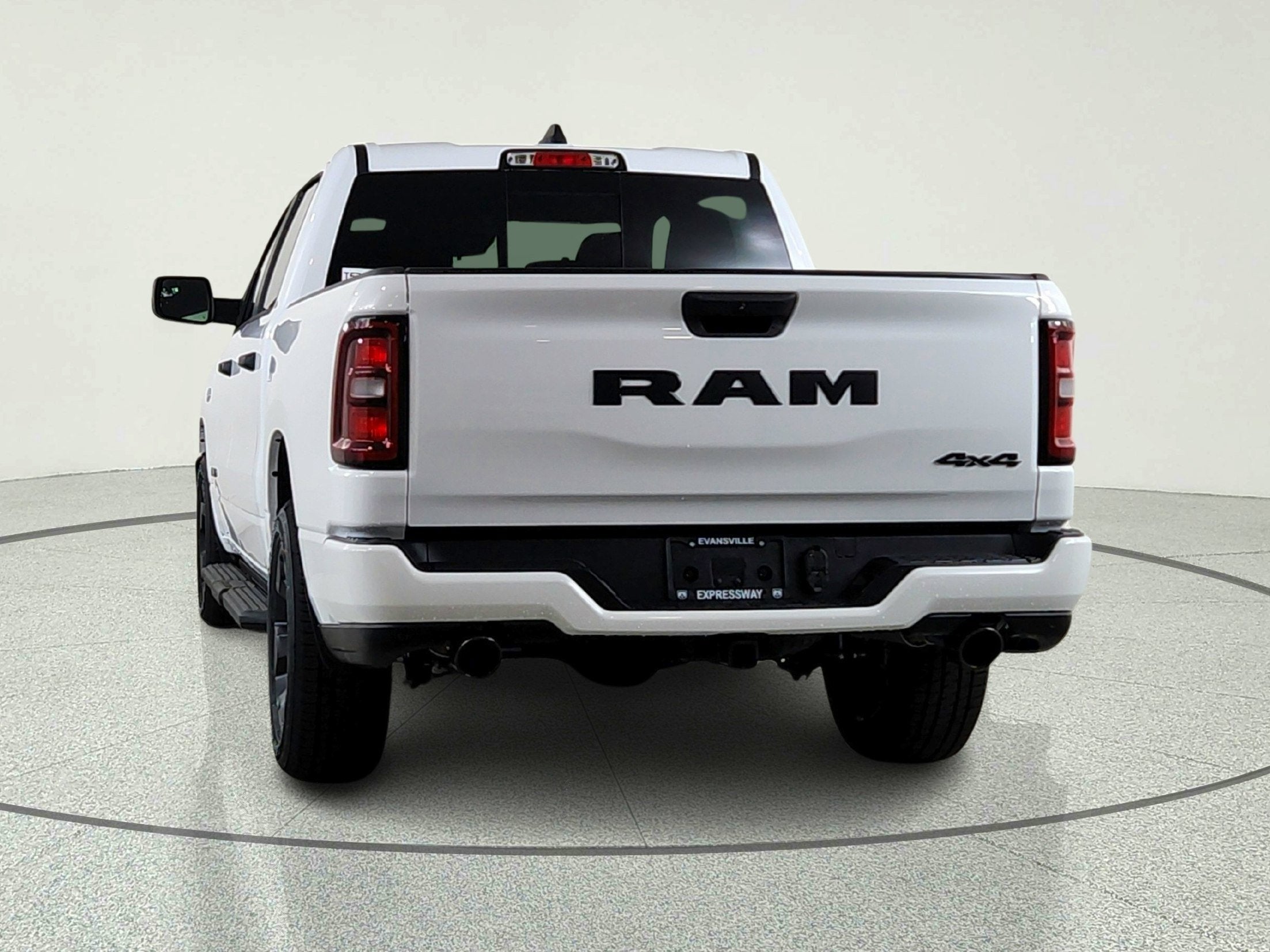 2026 RAM Ram 1500 RAM 1500 TRADESMAN CREW CAB 4X4 (144.5 IN WB 5 FT 7 IN BOX)