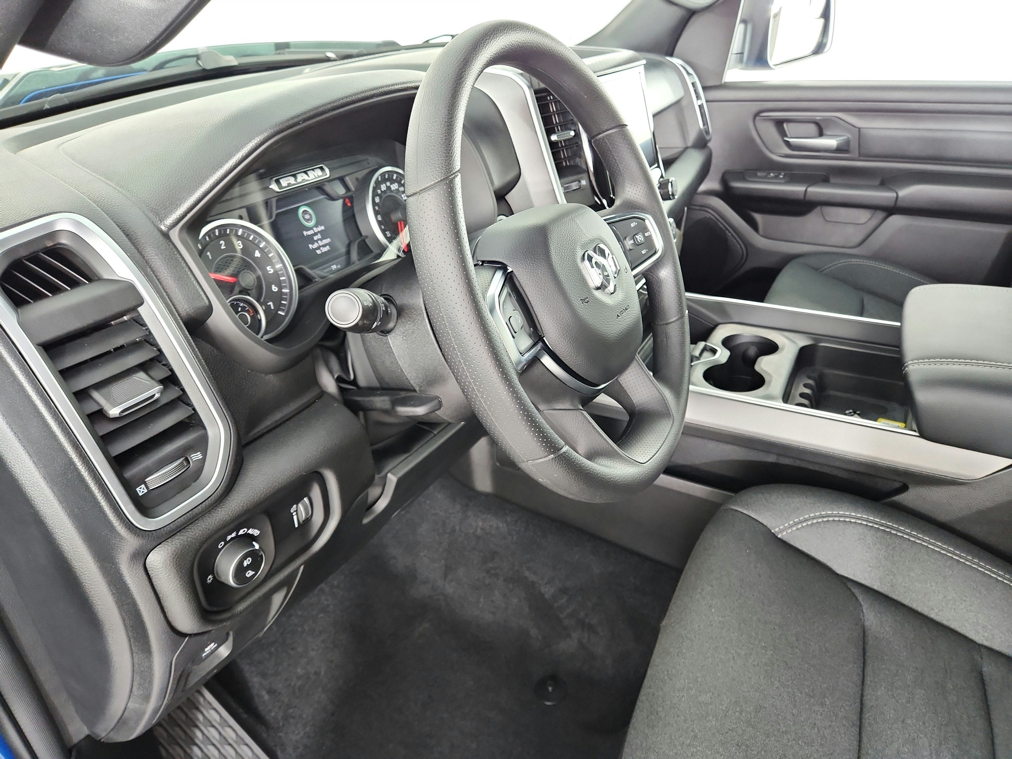 2026 RAM Ram 1500 Express 4x4 Crew Cab 5'7" Box