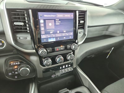 2026 RAM Ram 1500 Express 4x4 Crew Cab 5'7" Box