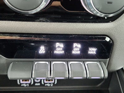 2026 RAM Ram 1500 Express 4x4 Crew Cab 5'7" Box