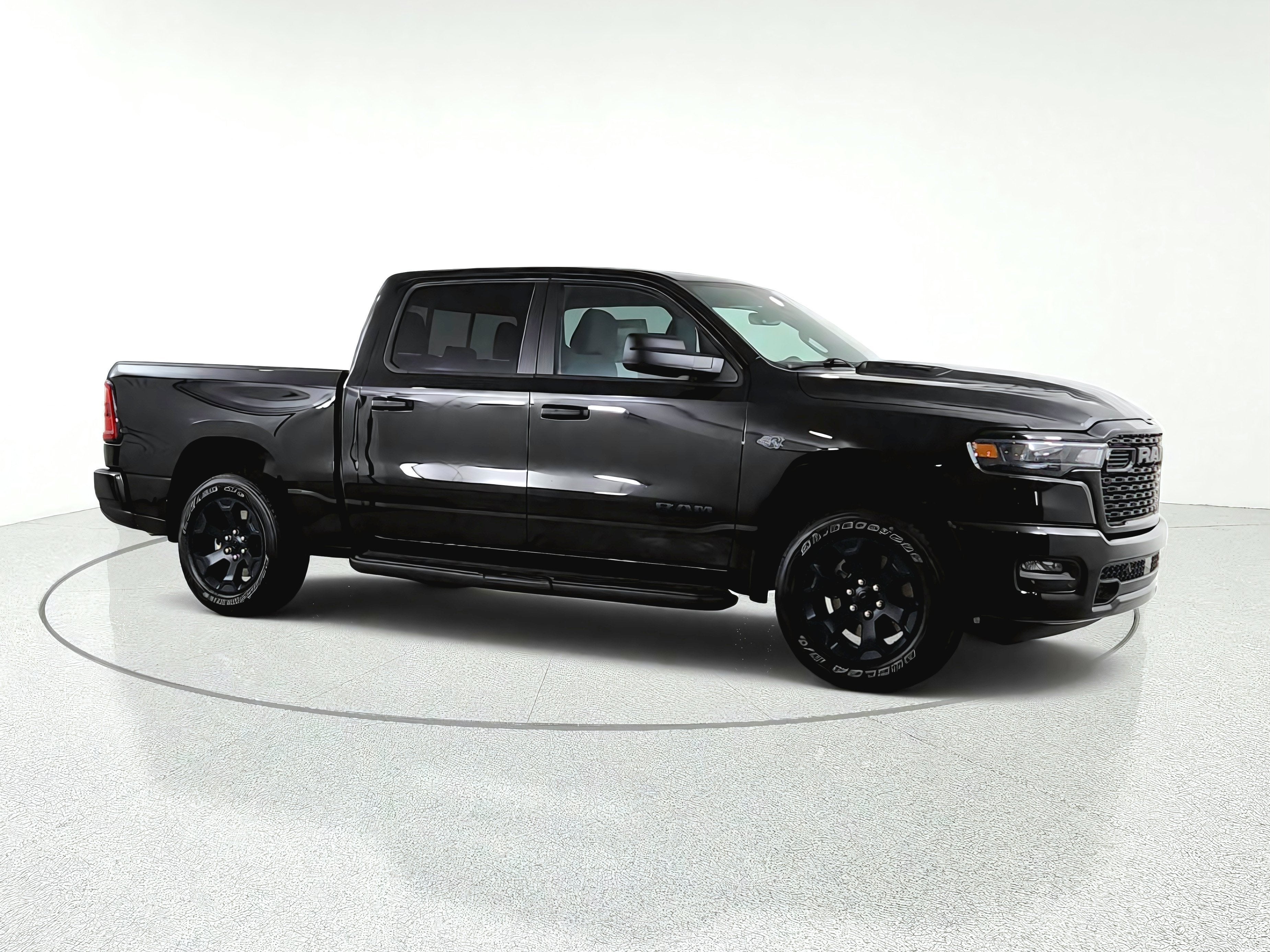 2027 RAM Ram 1500 Express 4x4 Crew Cab 5'7" Box