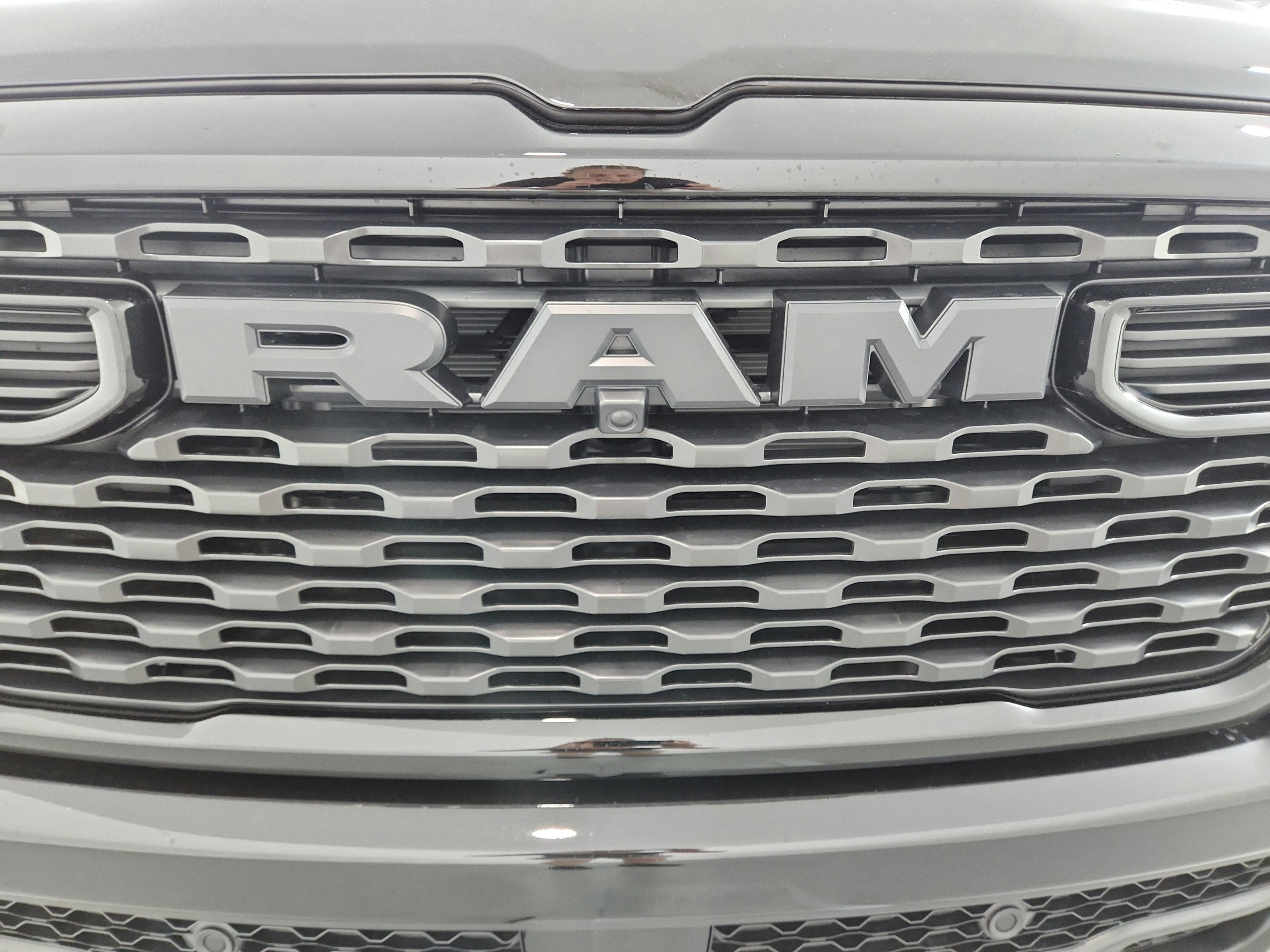 2027 RAM Ram 1500 Express 4x4 Crew Cab 5'7" Box