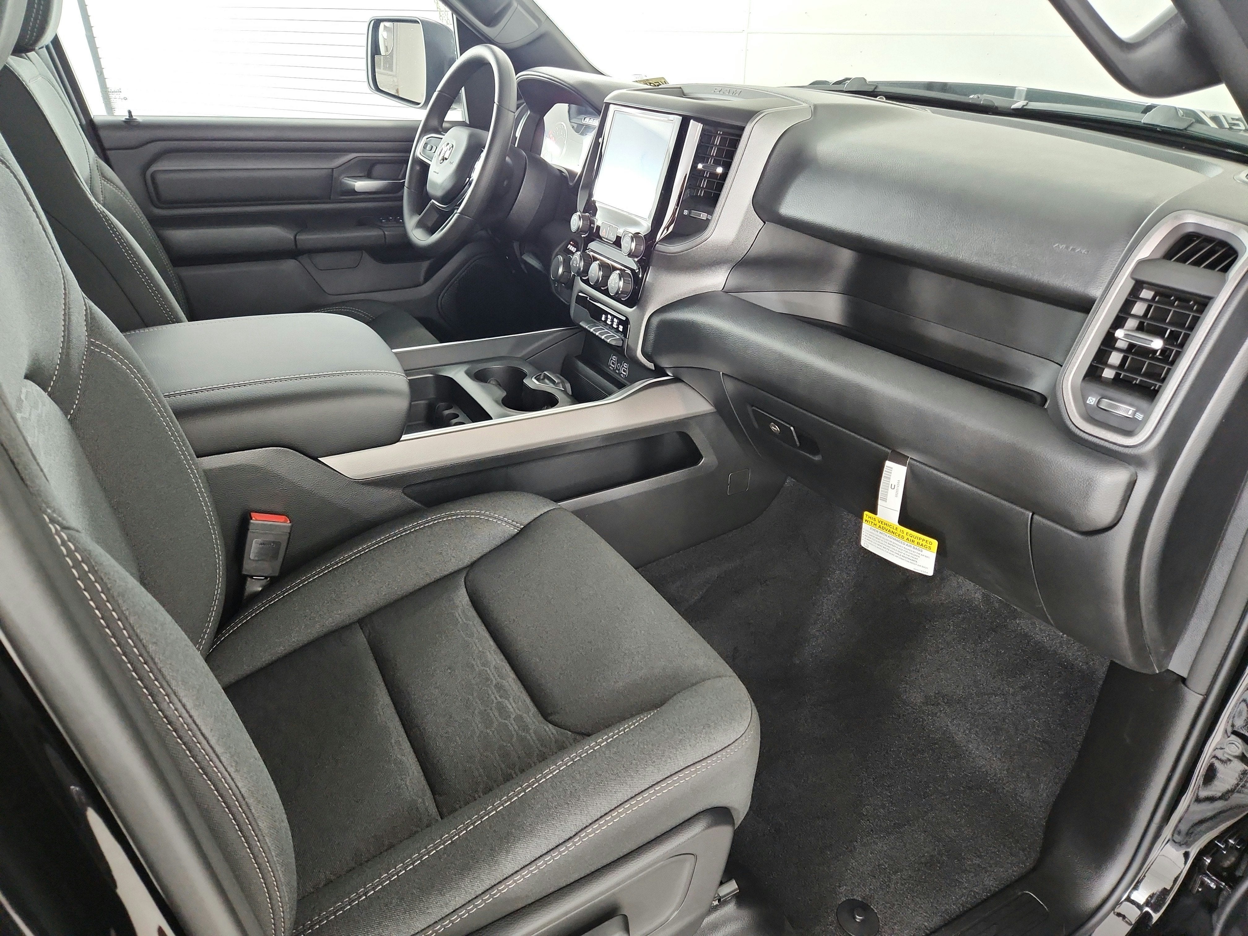 2027 RAM Ram 1500 Express 4x4 Crew Cab 5'7" Box
