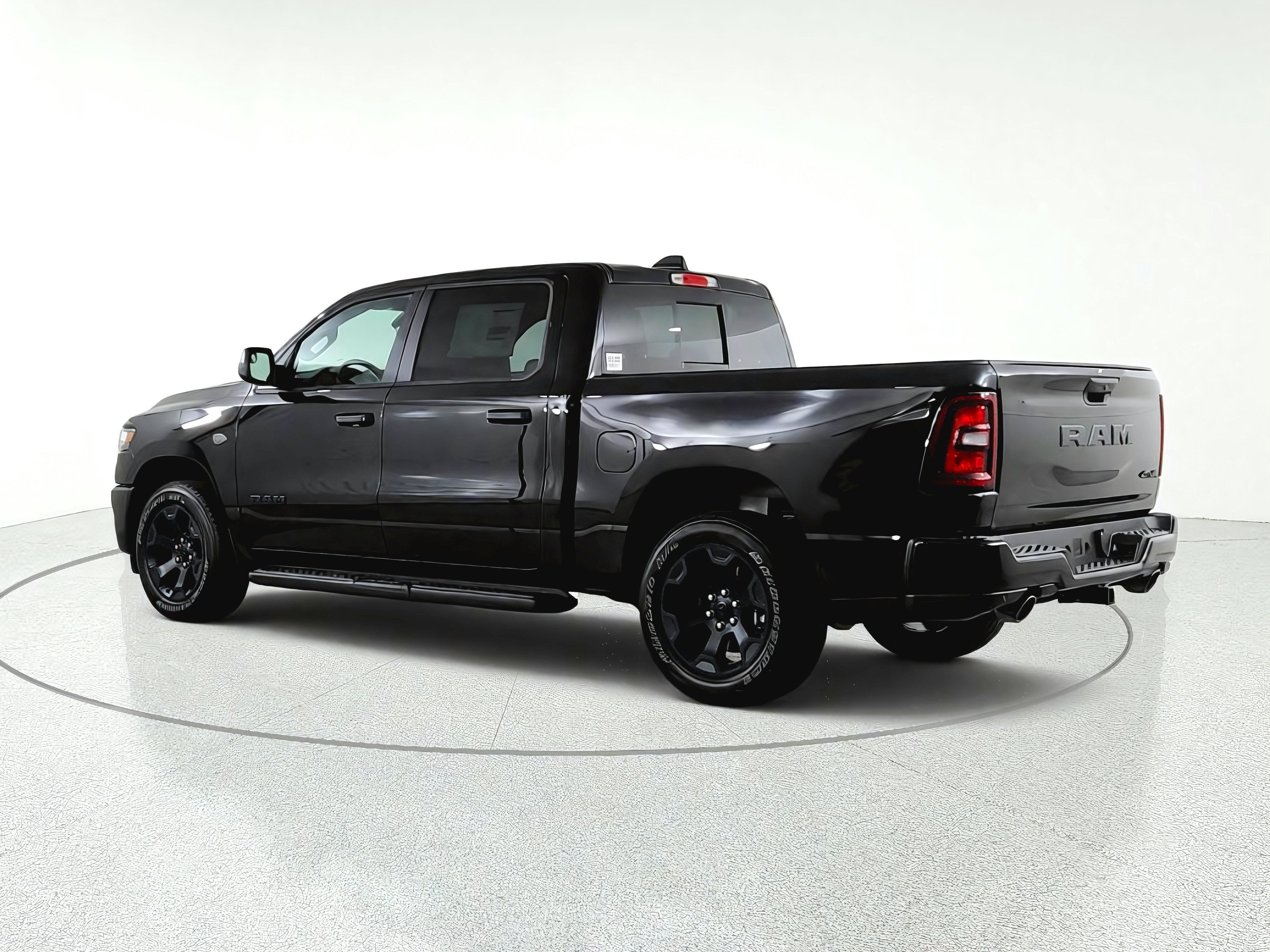 2027 RAM Ram 1500 Express 4x4 Crew Cab 5'7" Box
