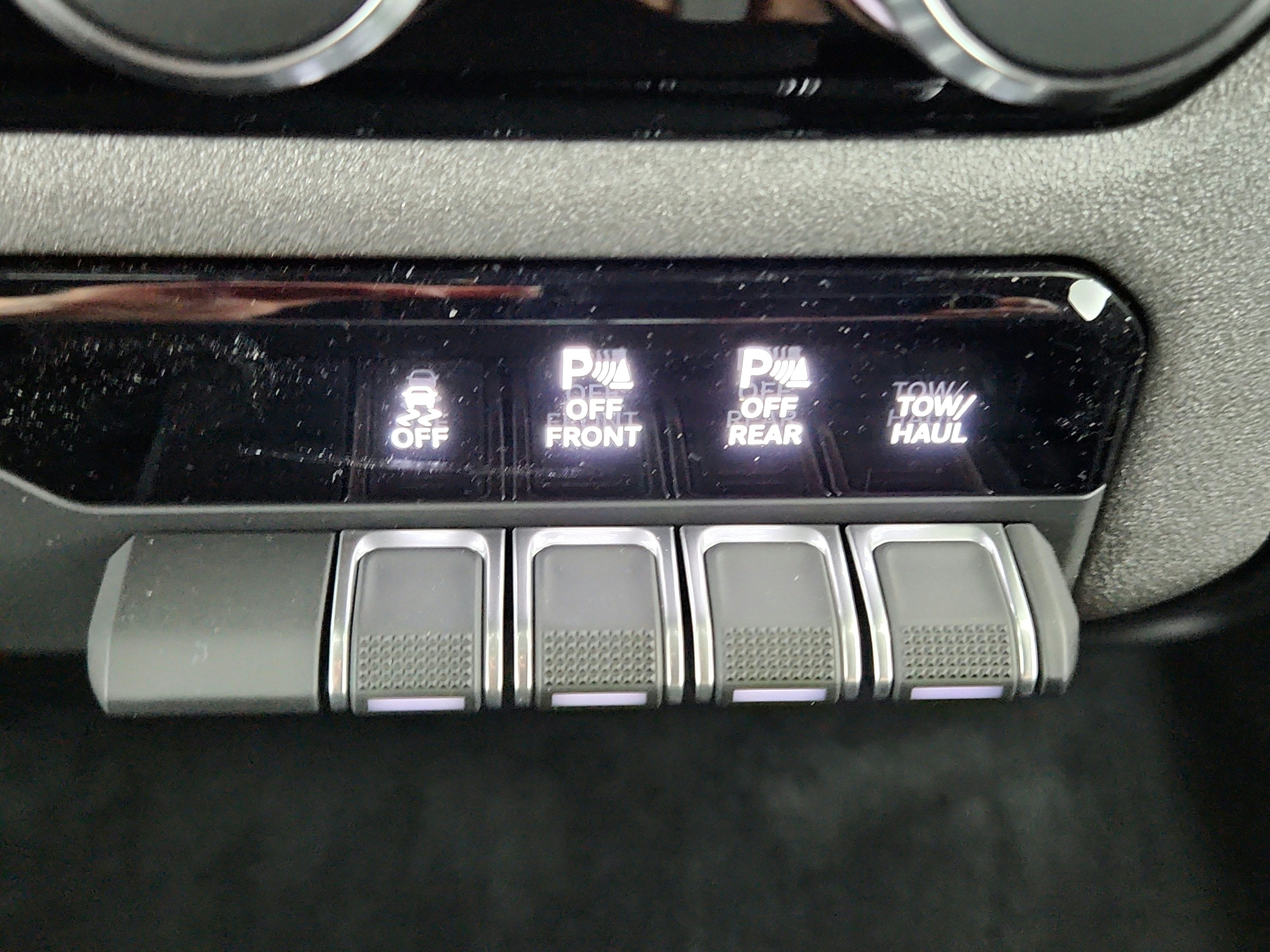 2027 RAM Ram 1500 Warlock 4x4 Crew Cab 5'7" Box