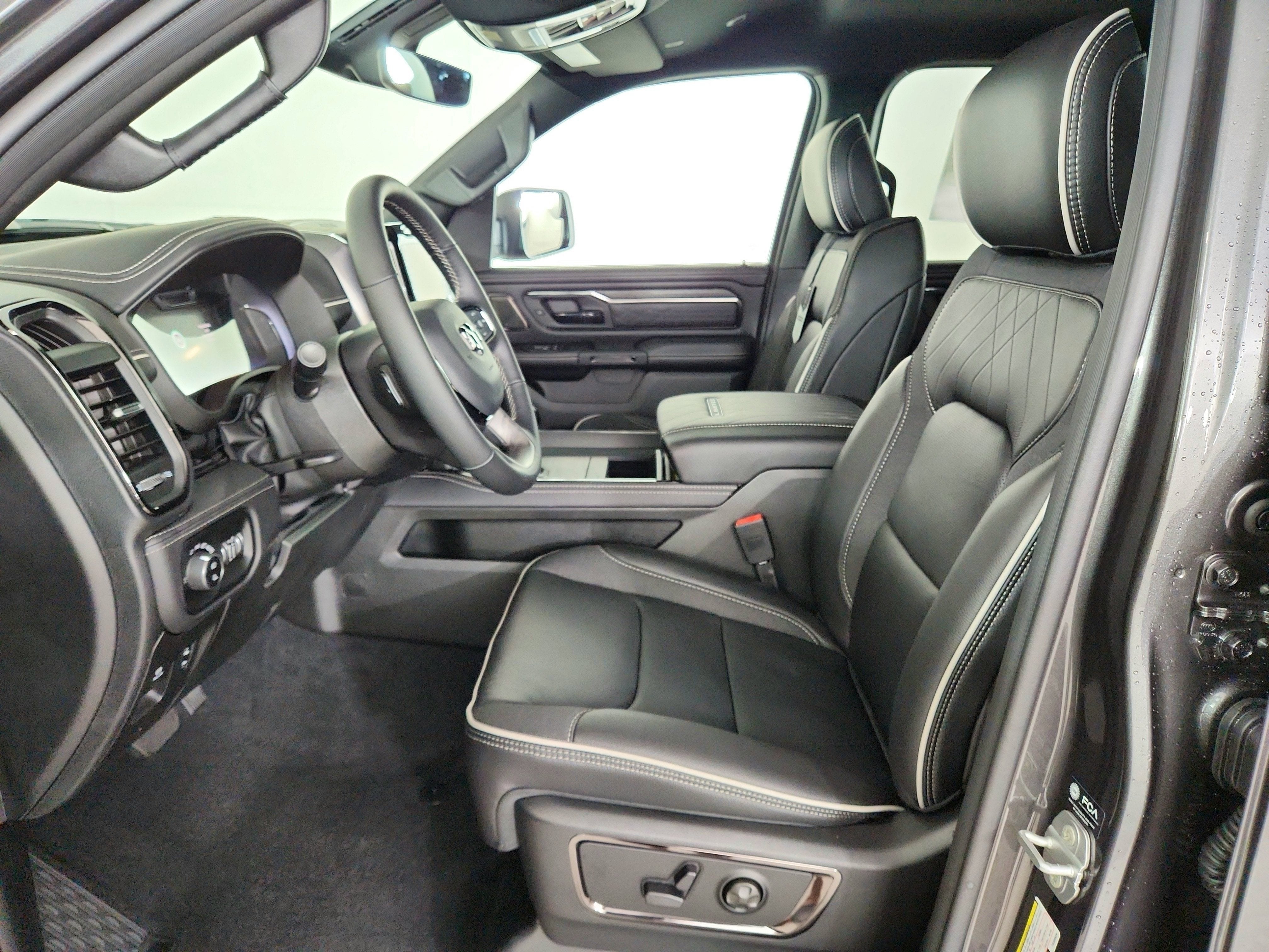 2026 RAM Ram 1500 Limited