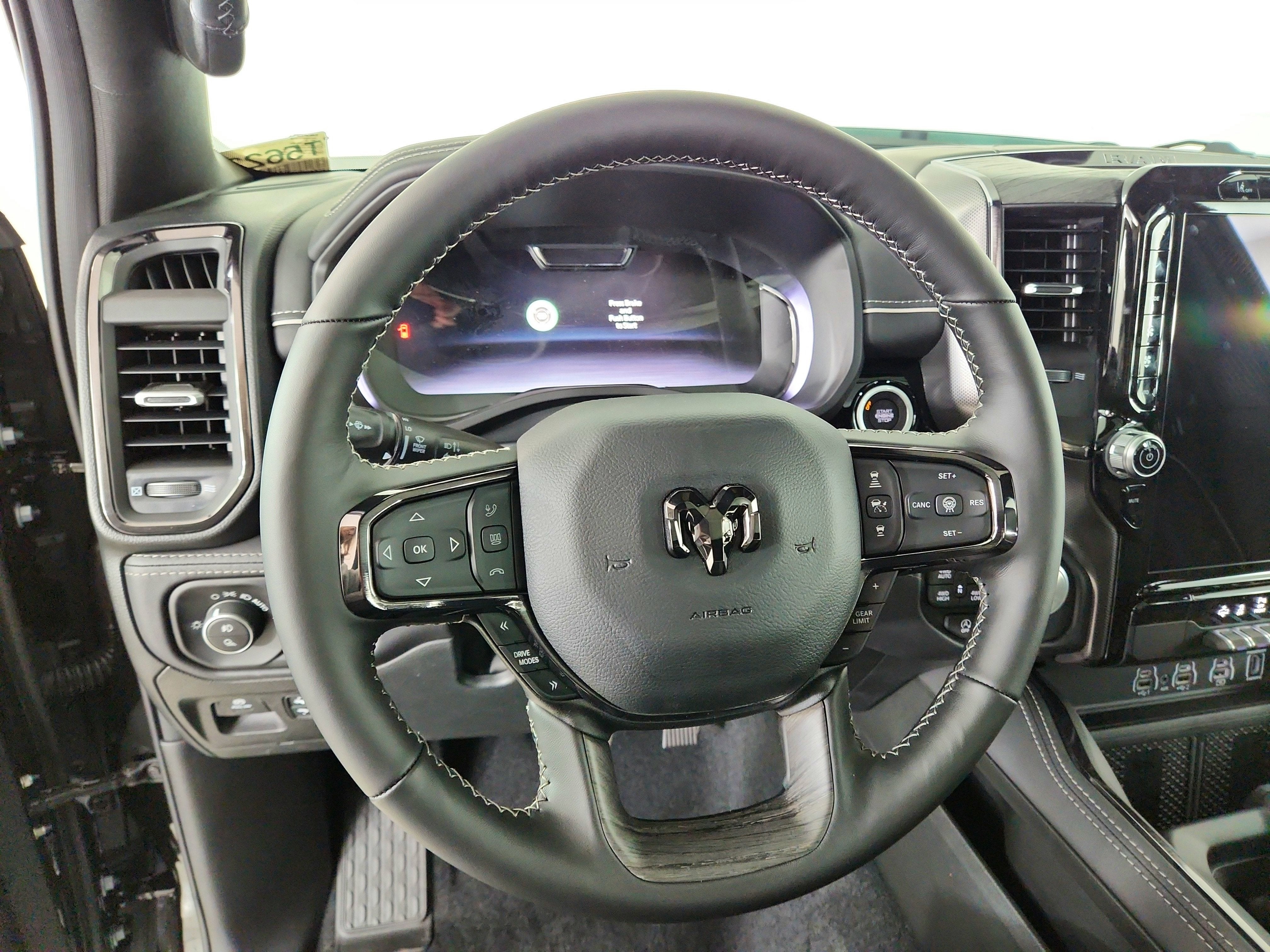 2026 RAM Ram 1500 RAM 1500 LIMITED CREW CAB 4X4 (144.5 IN WB 5 FT 7 IN BOX)