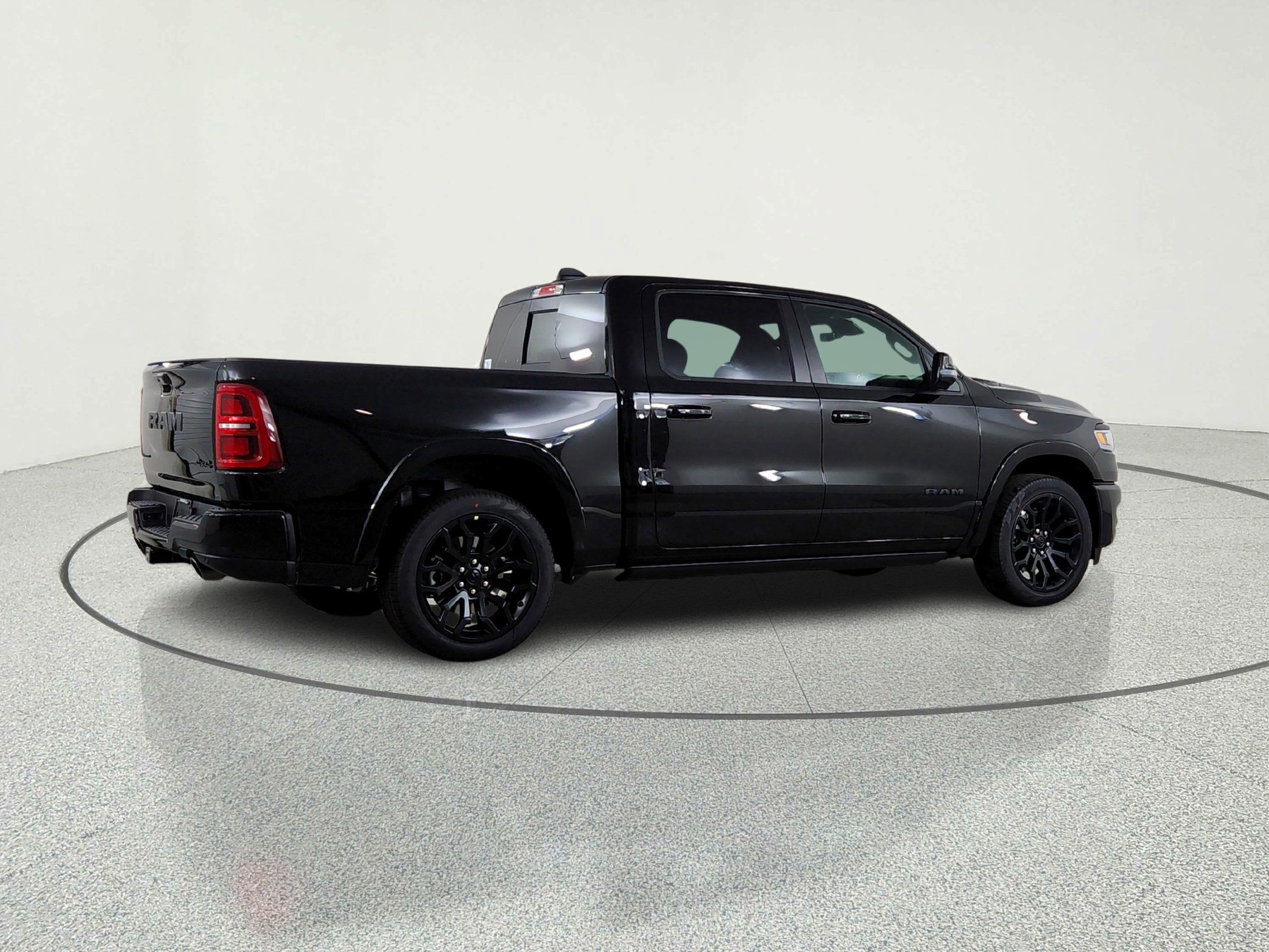 2026 RAM Ram 1500 RAM 1500 LIMITED CREW CAB 4X4 (144.5 IN WB 5 FT 7 IN BOX)