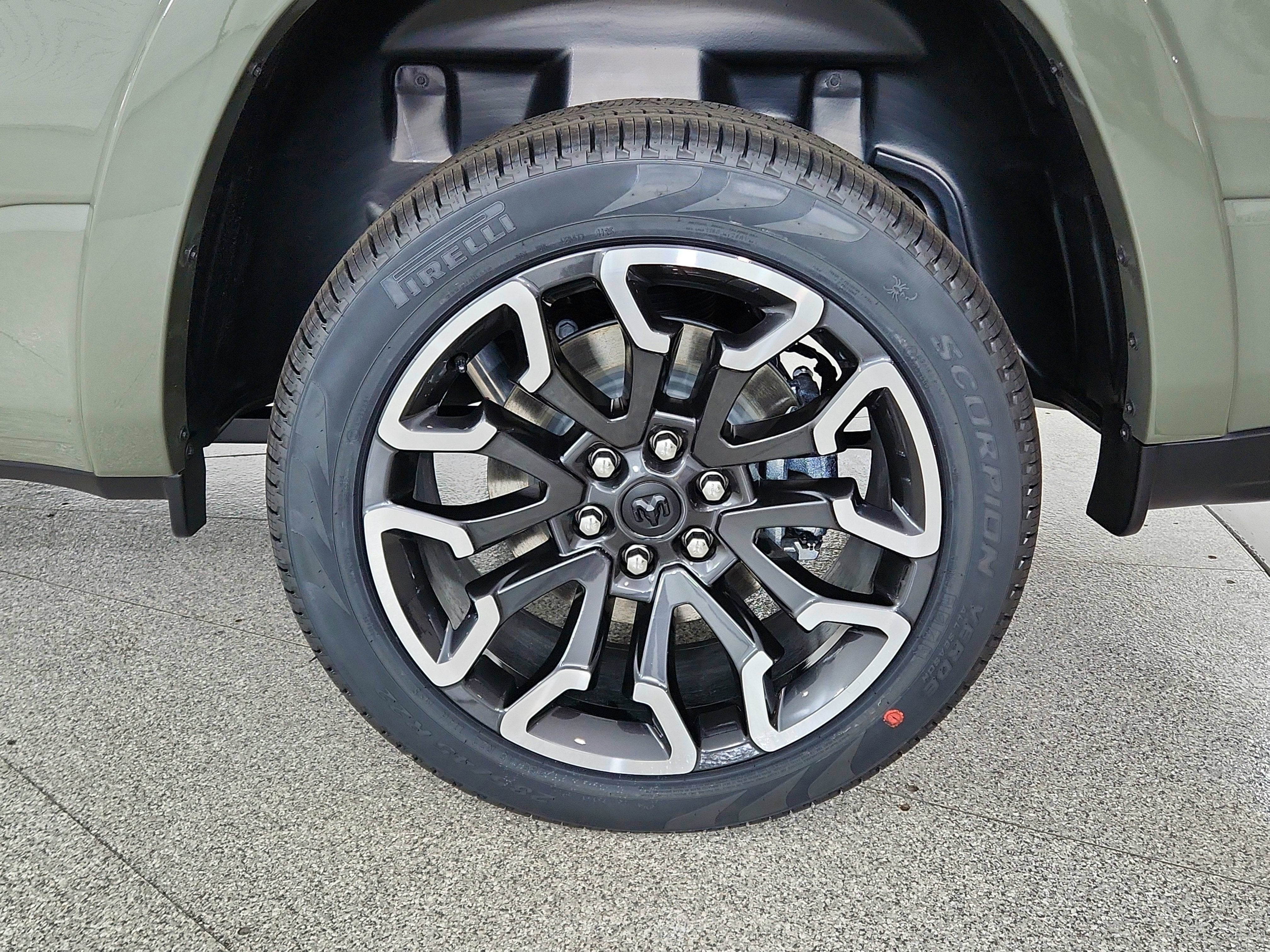 2026 RAM Ram 1500 RAM 1500 LIMITED CREW CAB 4X4 (144.5 IN WB 5 FT 7 IN BOX)