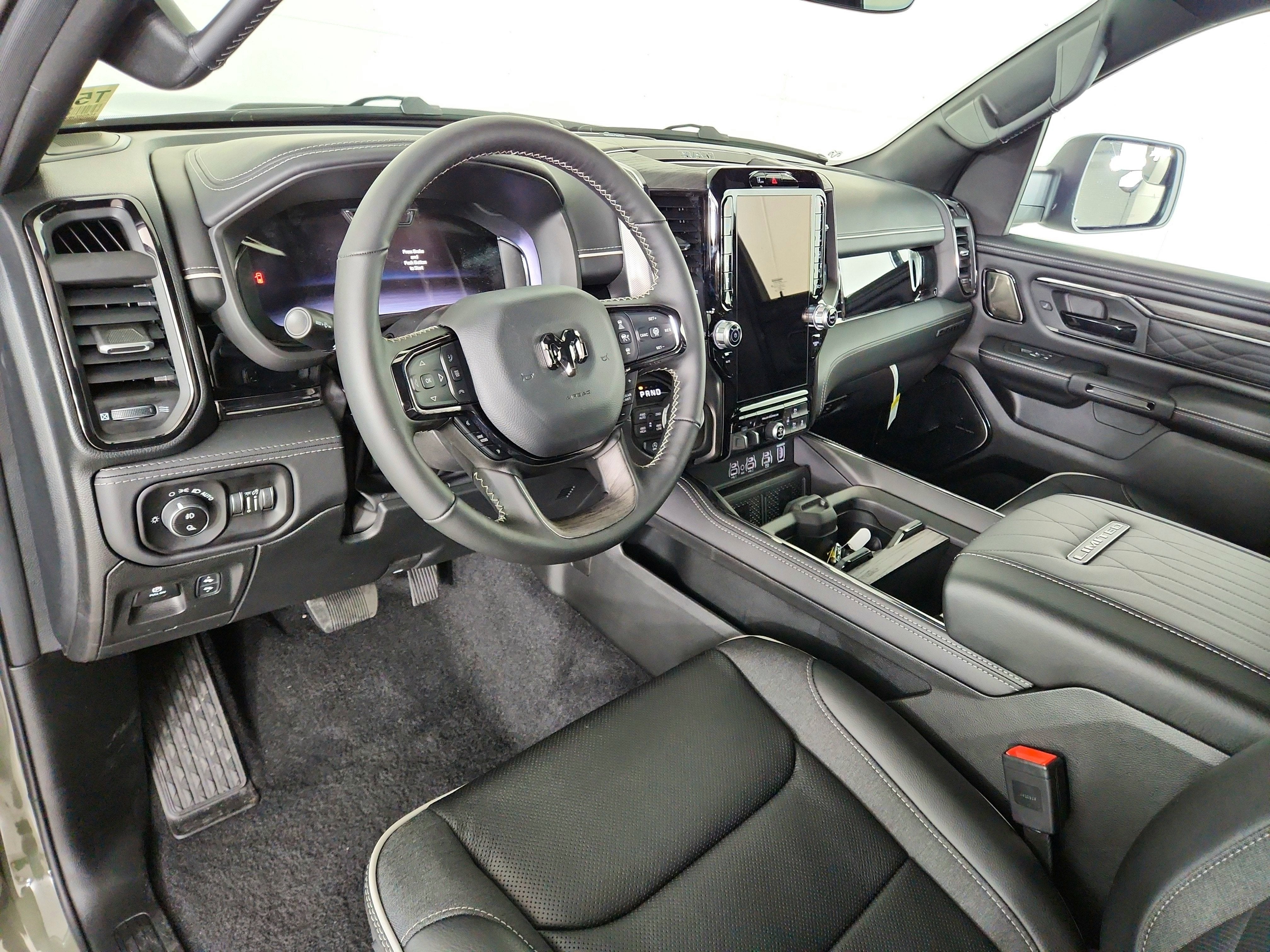 2026 RAM Ram 1500 RAM 1500 LIMITED CREW CAB 4X4 (144.5 IN WB 5 FT 7 IN BOX)