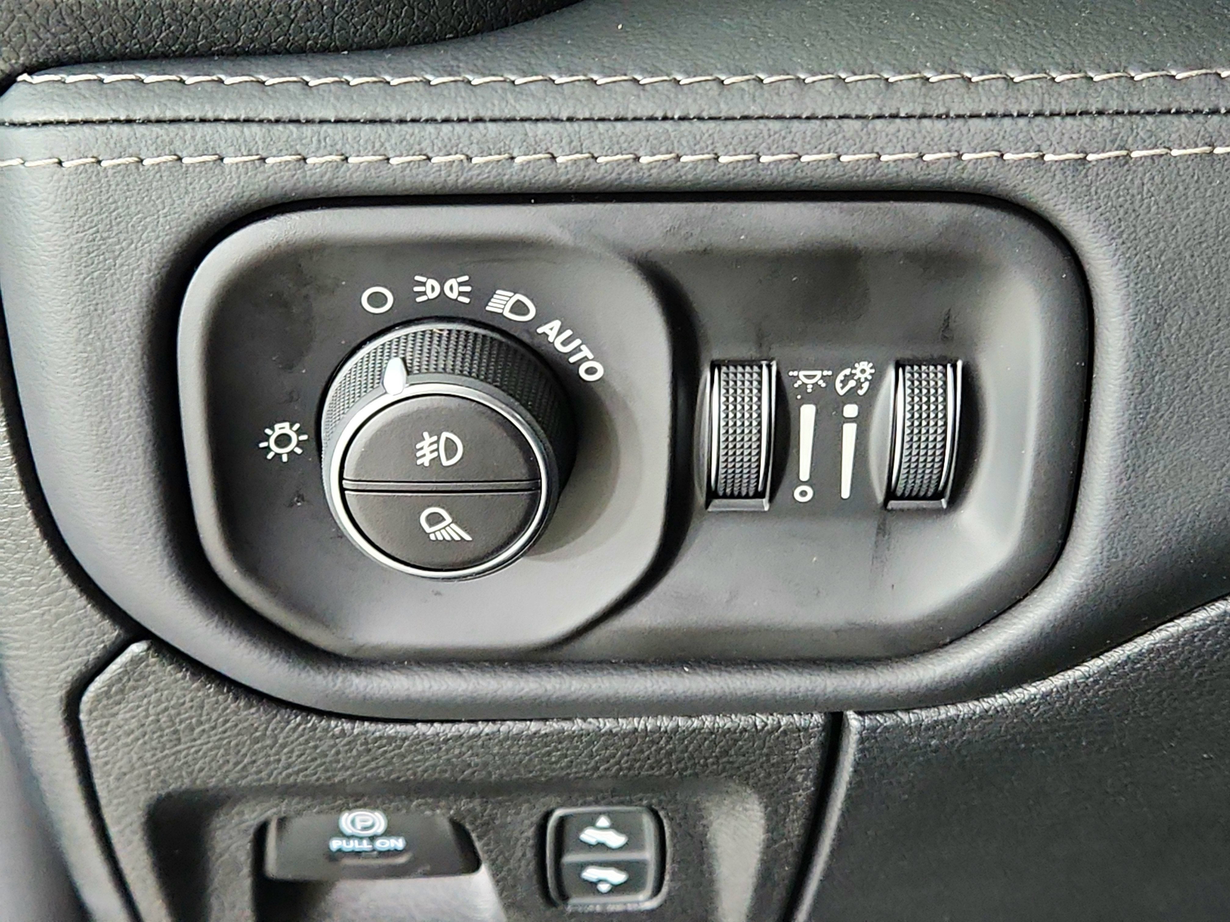 2026 RAM Ram 1500 RAM 1500 LIMITED CREW CAB 4X4 (144.5 IN WB 5 FT 7 IN BOX)