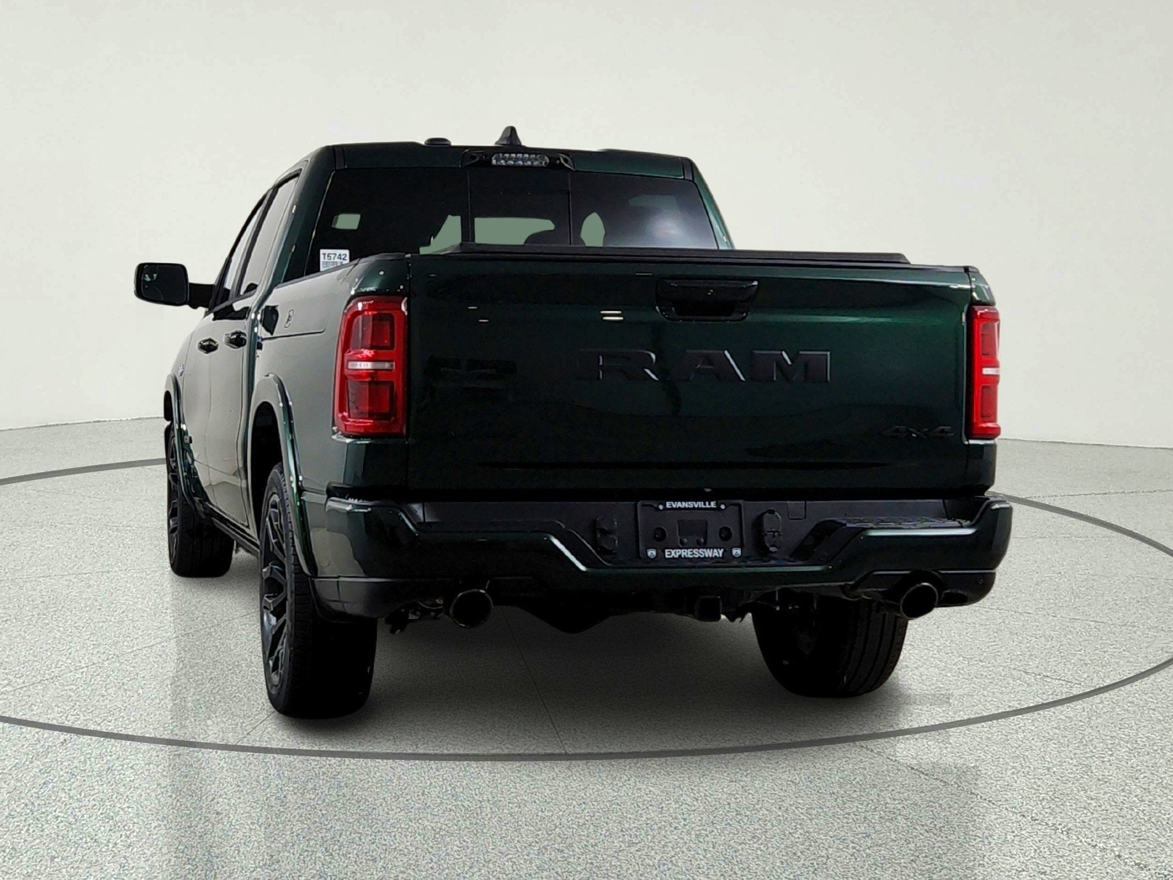 2026 RAM Ram 1500 RAM 1500 LIMITED CREW CAB 4X4 (144.5 IN WB 5 FT 7 IN BOX)