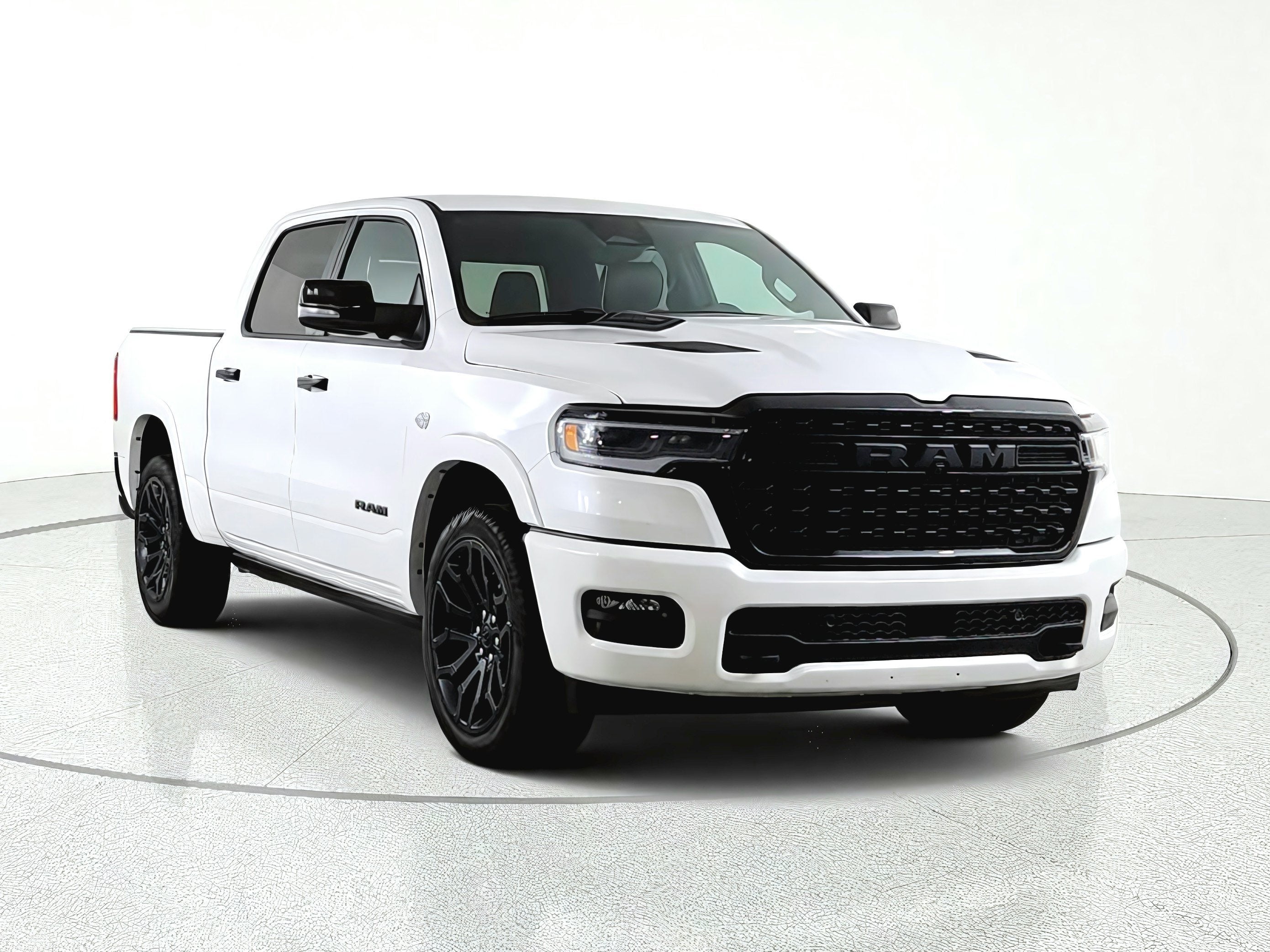 2026 RAM Ram 1500 Limited 4x4 Crew Cab 5'7" Box