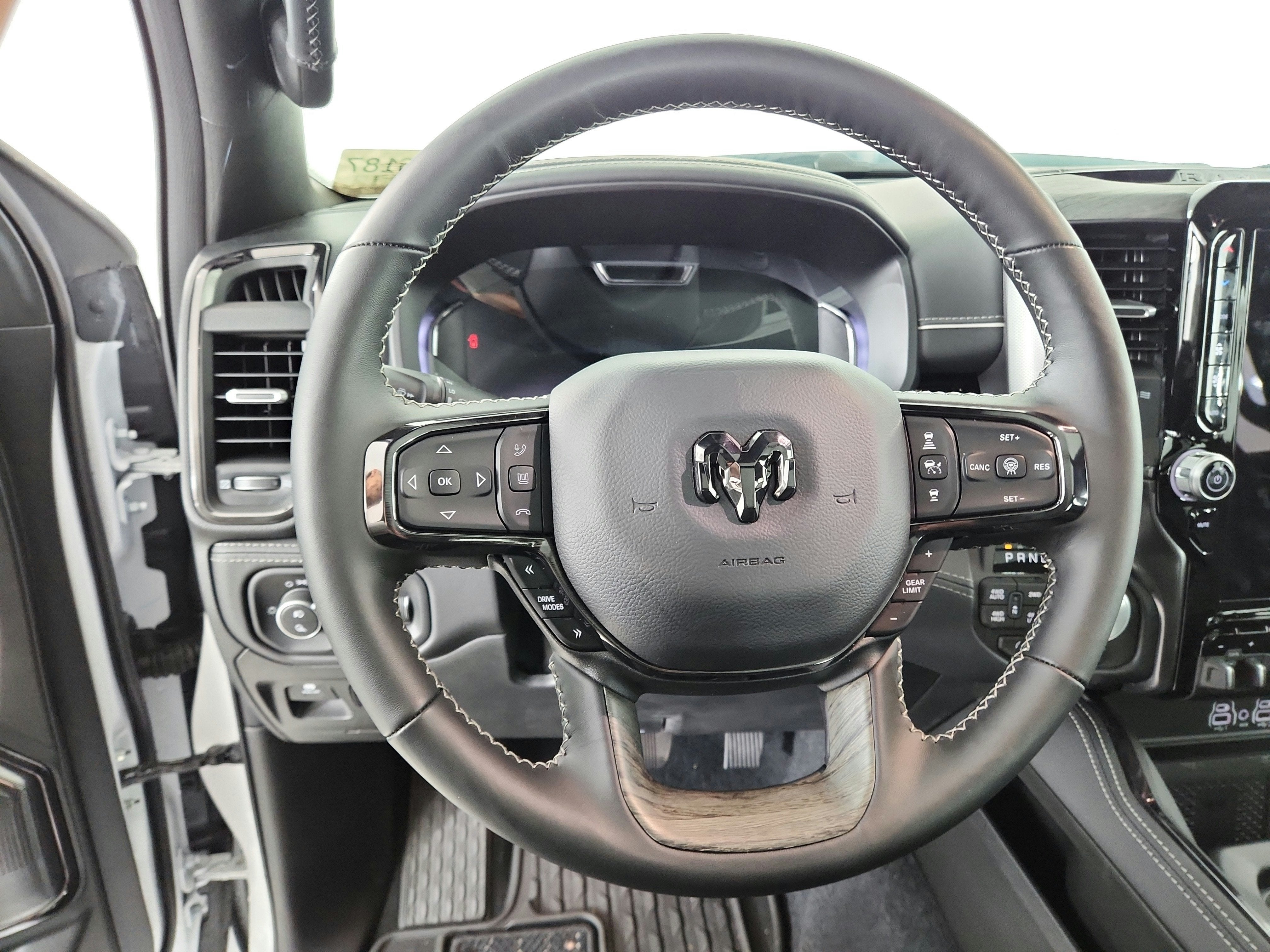 2026 RAM Ram 1500 Limited 4x4 Crew Cab 5'7" Box
