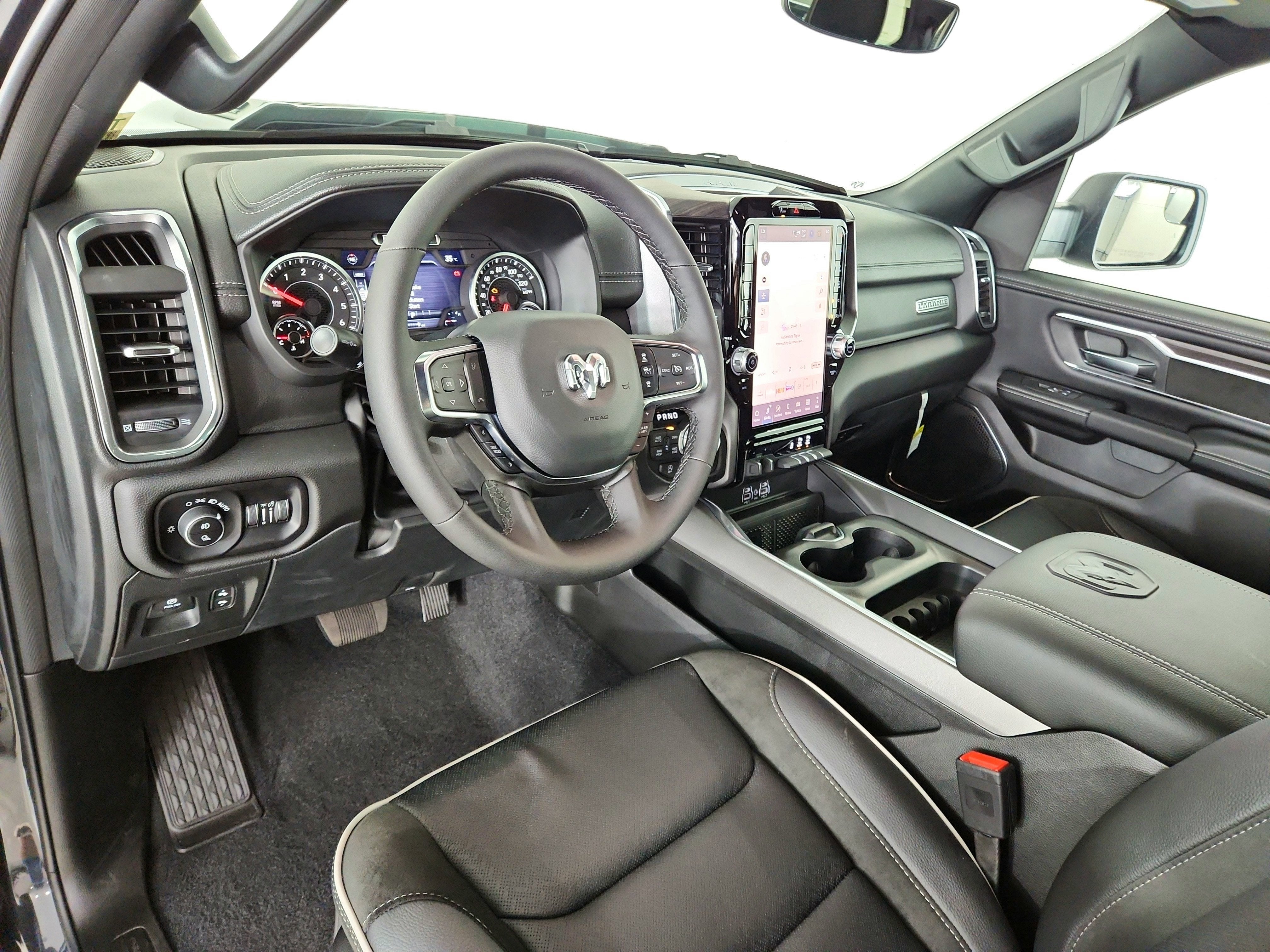 2026 RAM Ram 1500 RAM 1500 LARAMIE CREW CAB 4X4 (144.5 IN WB 5 FT 7 IN BOX)