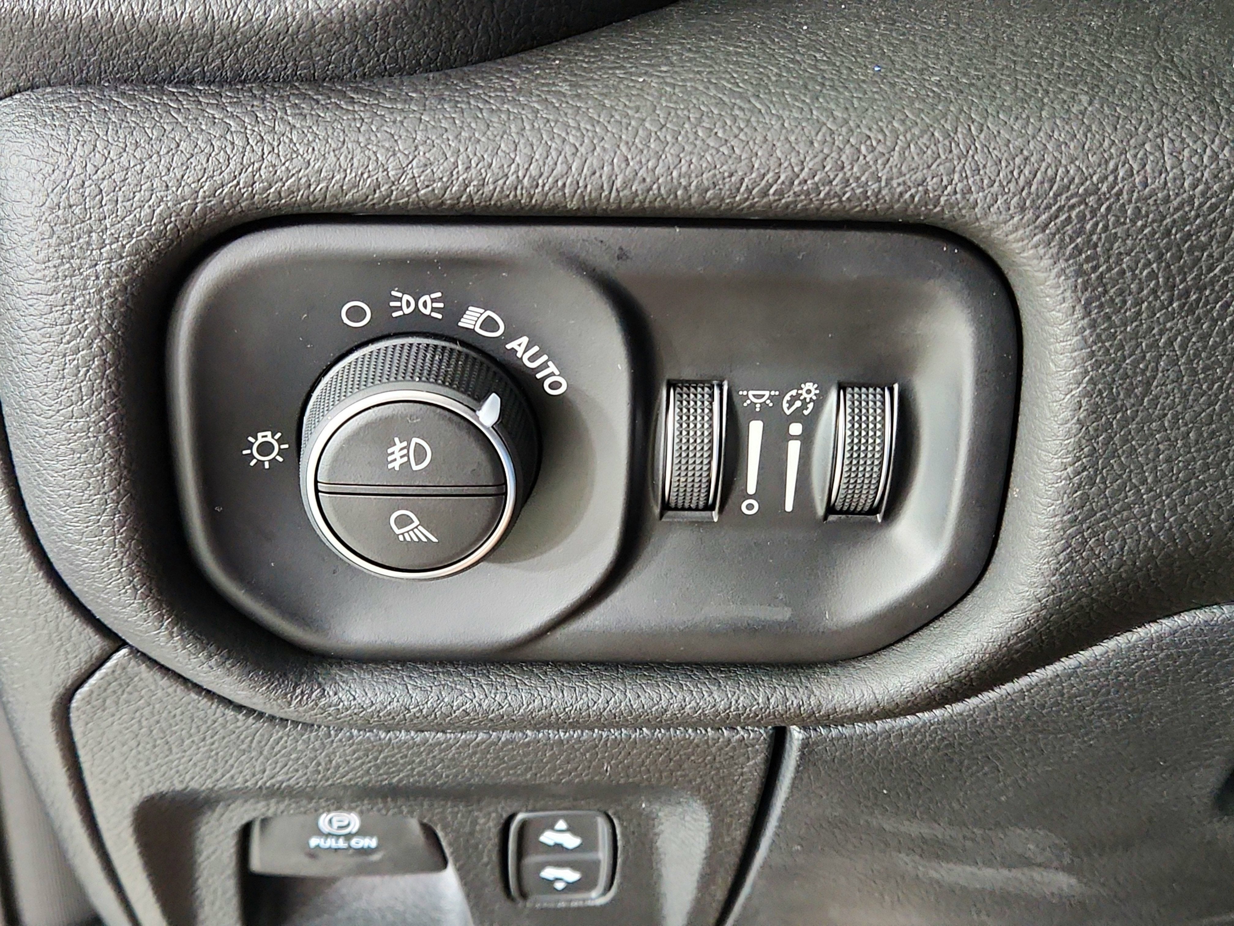 2026 RAM Ram 1500 RAM 1500 LARAMIE CREW CAB 4X4 (144.5 IN WB 5 FT 7 IN BOX)