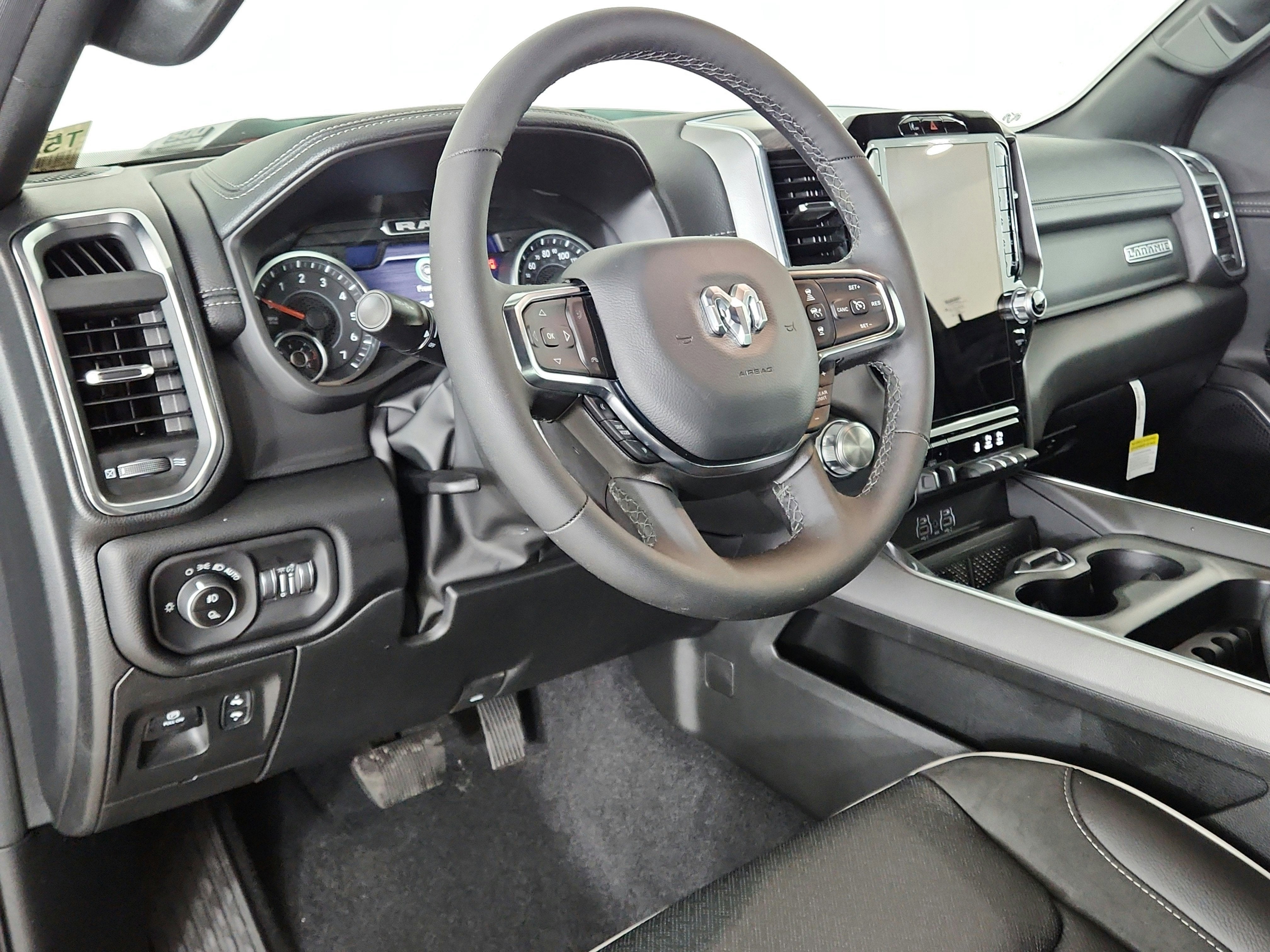 2026 RAM Ram 1500 RAM 1500 LARAMIE CREW CAB 4X4 (144.5 IN WB 5 FT 7 IN BOX)