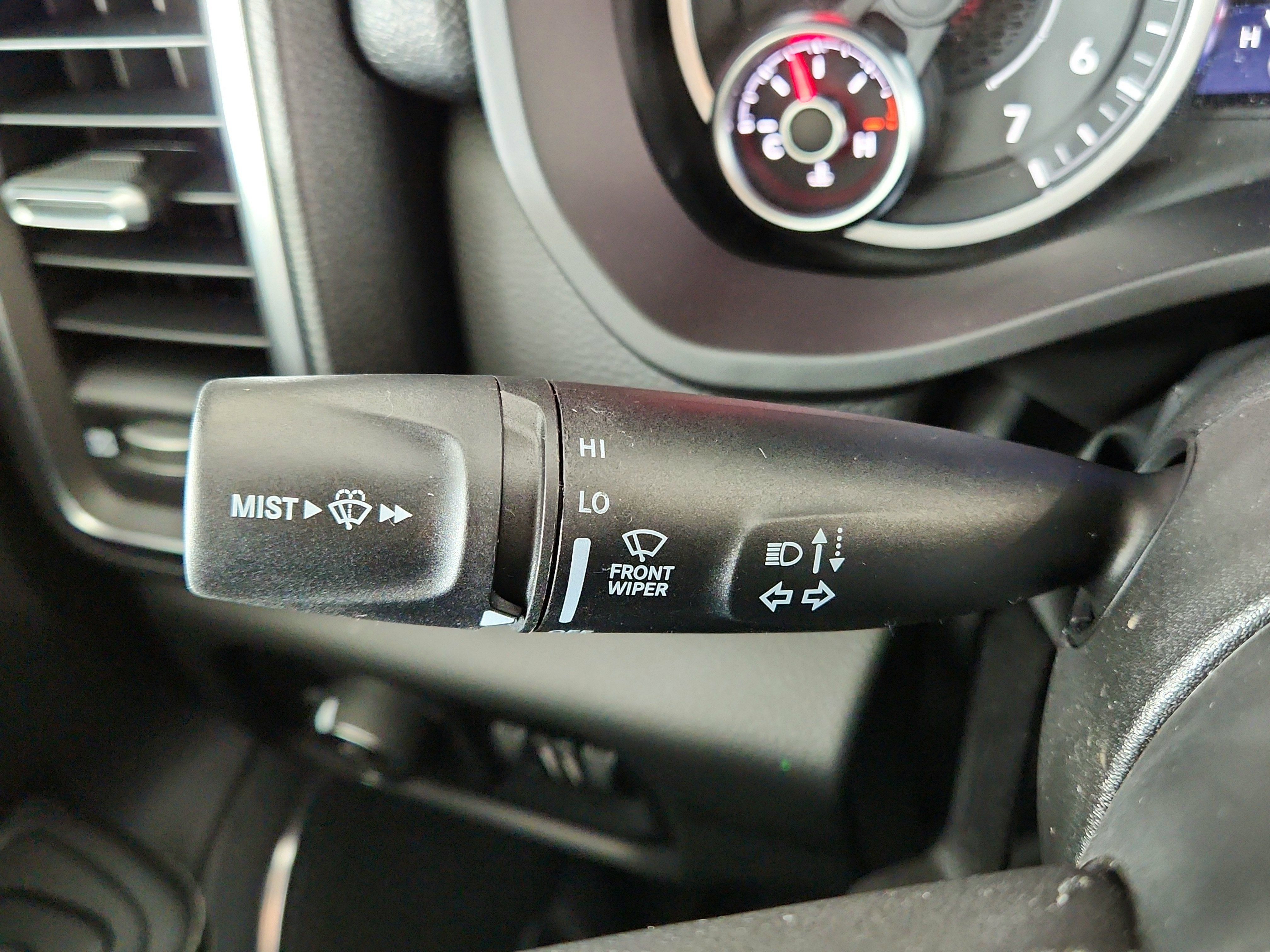 2026 RAM Ram 1500 RAM 1500 LARAMIE CREW CAB 4X4 (144.5 IN WB 5 FT 7 IN BOX)