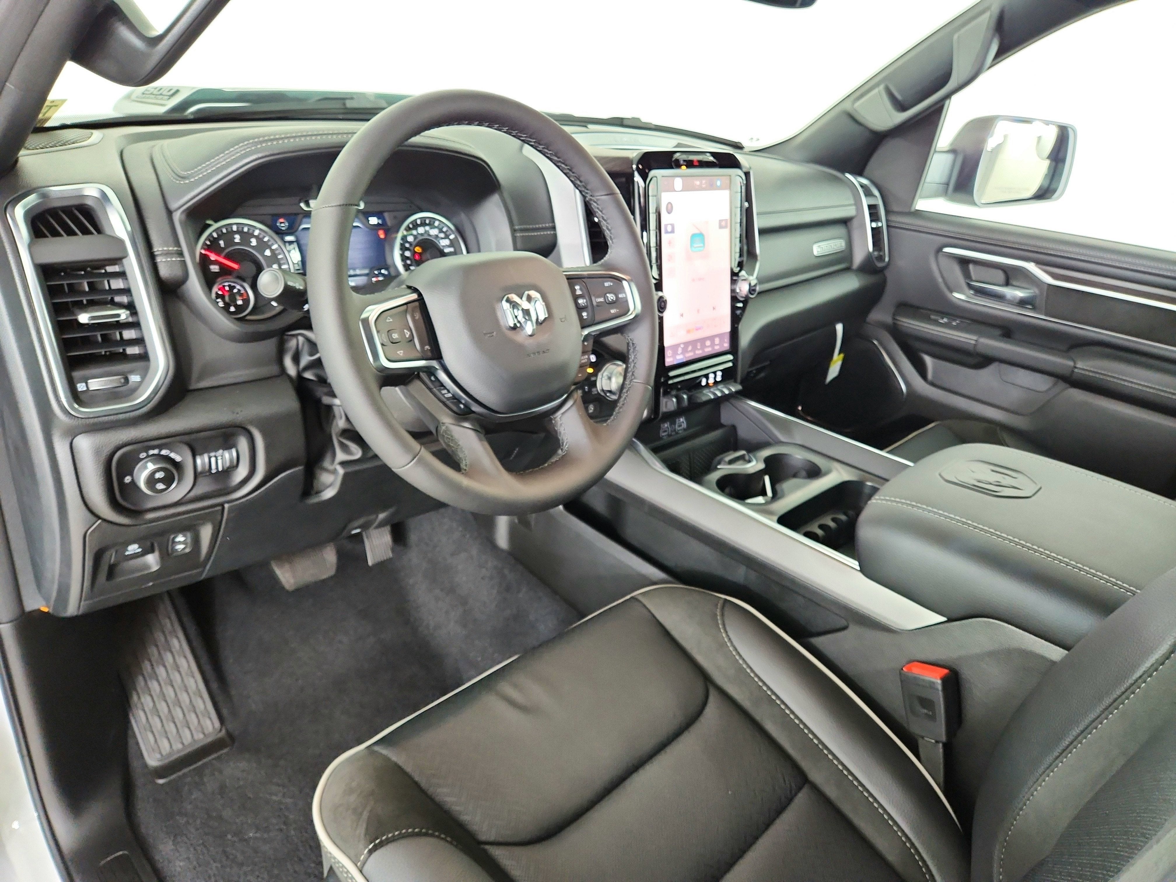 2026 RAM Ram 1500 RAM 1500 LARAMIE CREW CAB 4X4 (144.5 IN WB 5 FT 7 IN BOX)