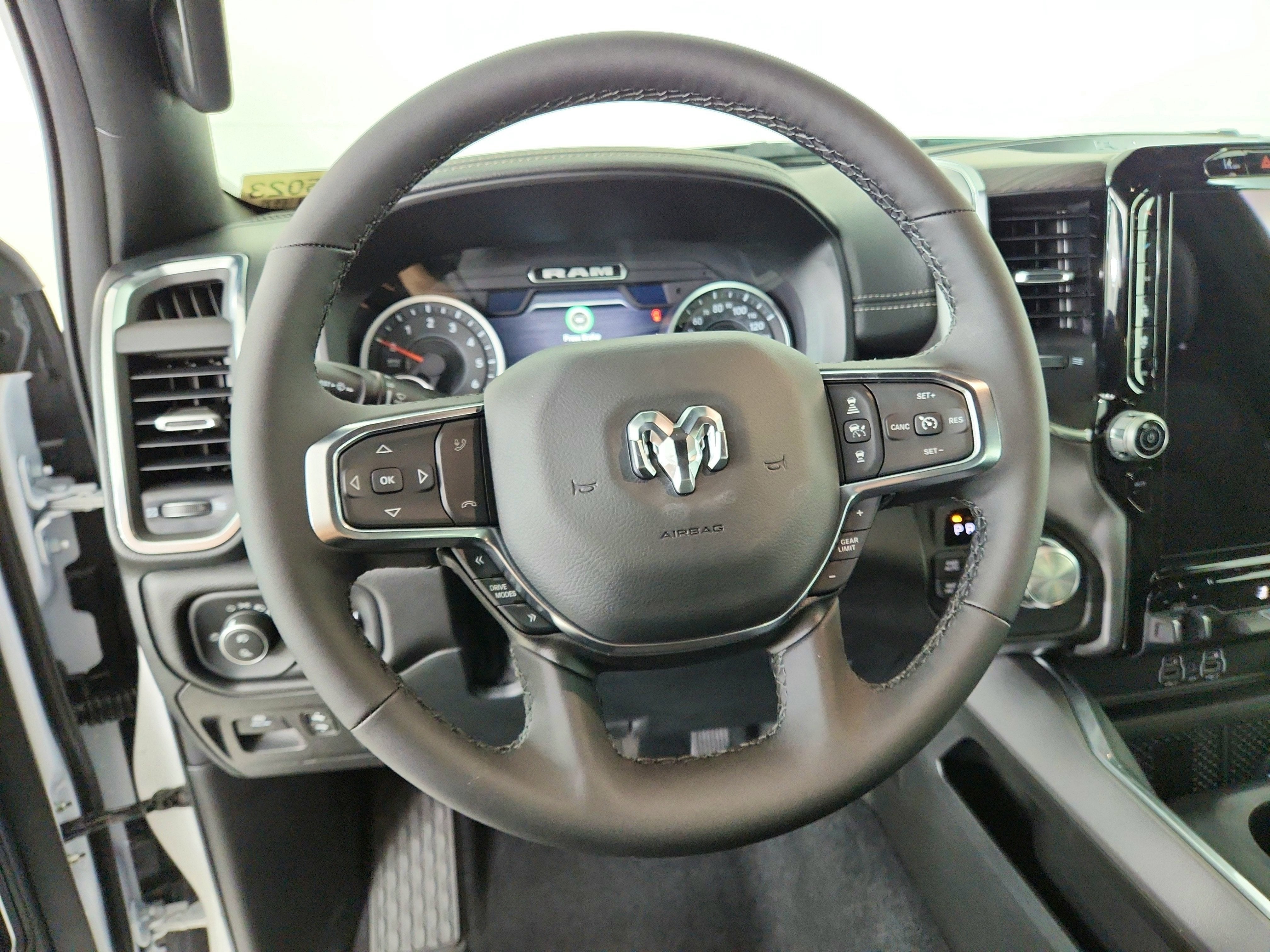 2026 RAM Ram 1500 RAM 1500 LARAMIE CREW CAB 4X4 (144.5 IN WB 5 FT 7 IN BOX)