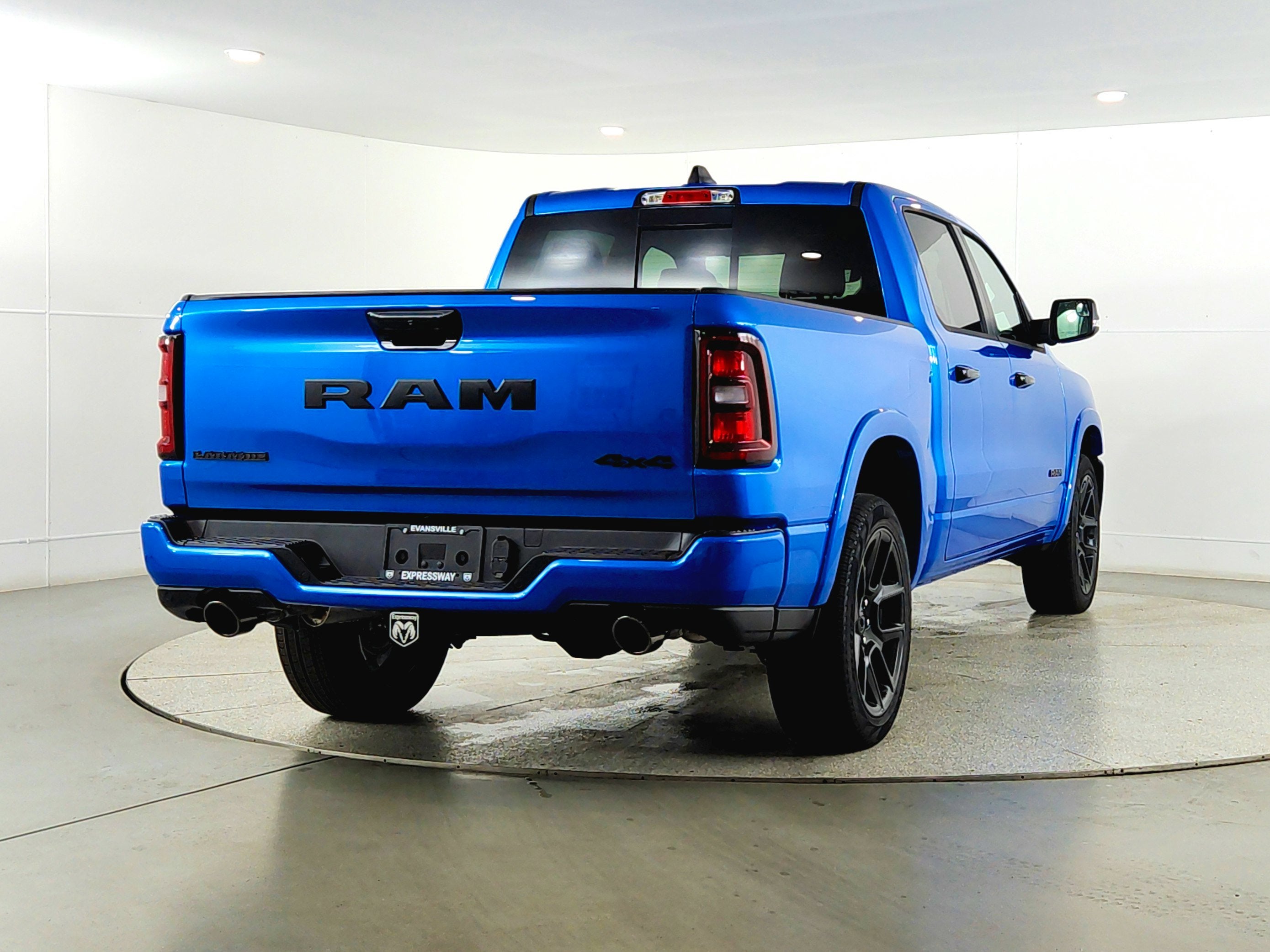 2026 RAM Ram 1500 RAM 1500 LARAMIE CREW CAB 4X4 (144.5 IN WB 5 FT 7 IN BOX)