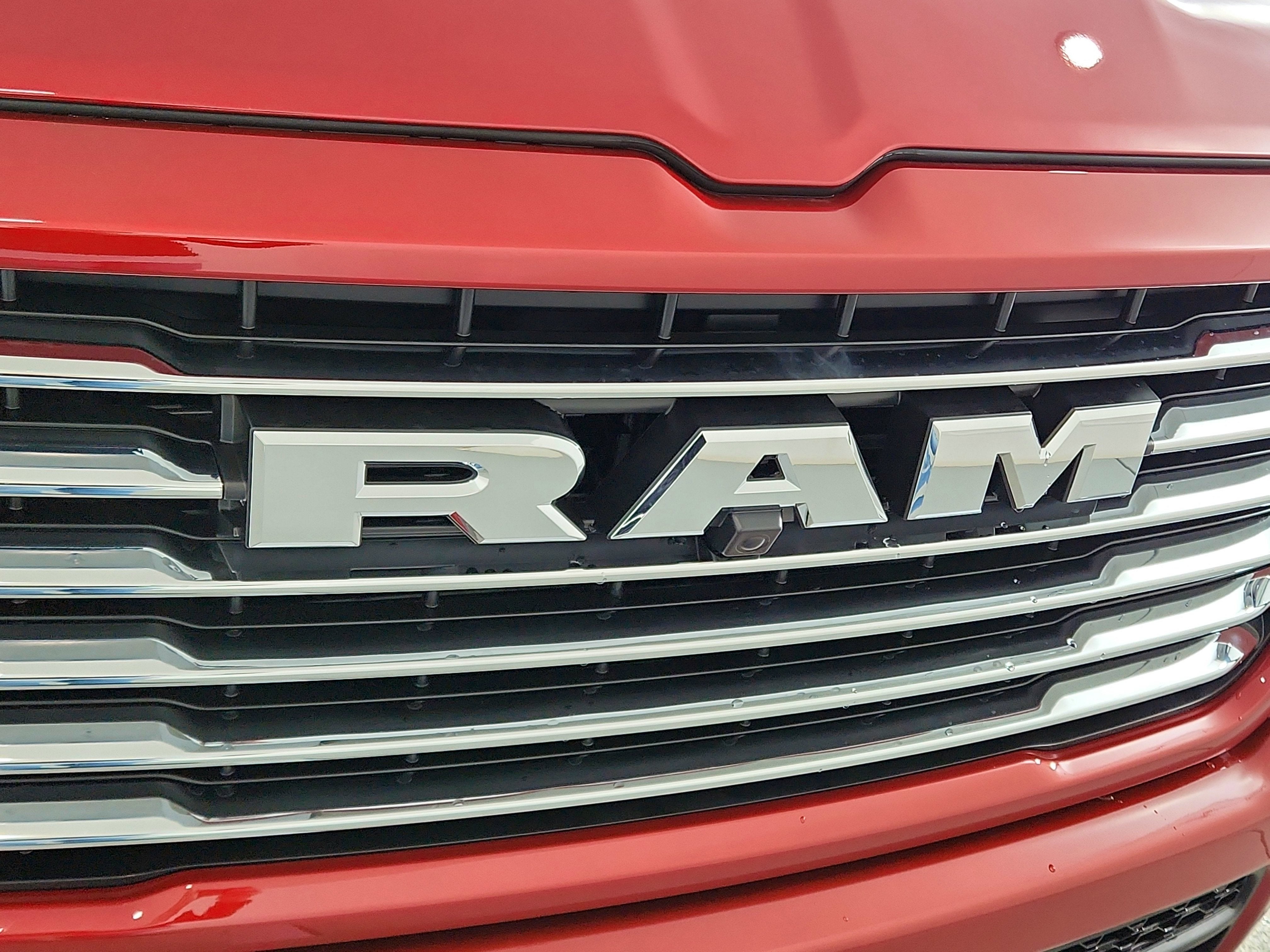 2026 RAM Ram 1500 RAM 1500 LARAMIE CREW CAB 4X4 (144.5 IN WB 5 FT 7 IN BOX)