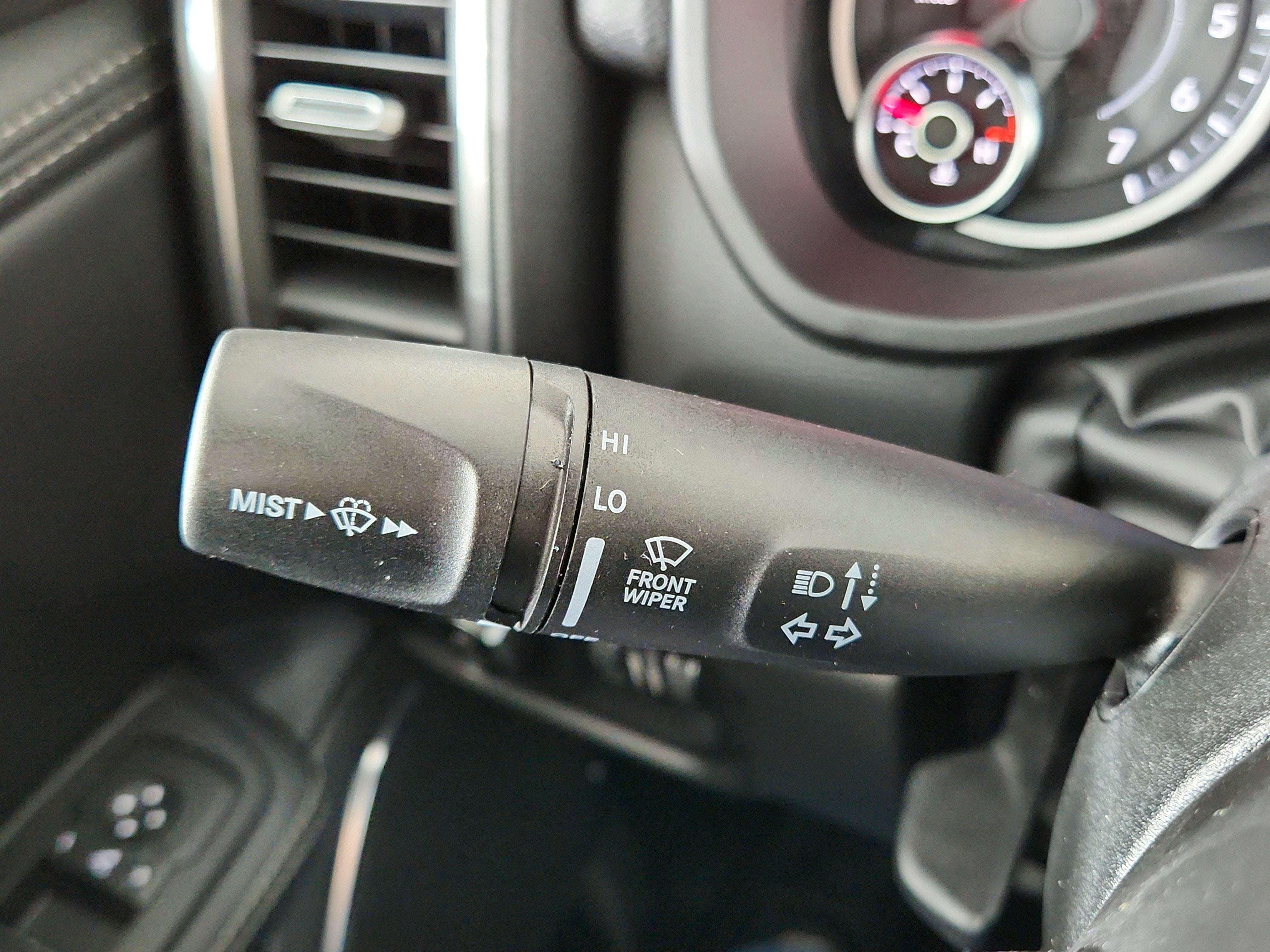 2026 RAM Ram 1500 RAM 1500 LARAMIE CREW CAB 4X4 (144.5 IN WB 5 FT 7 IN BOX)