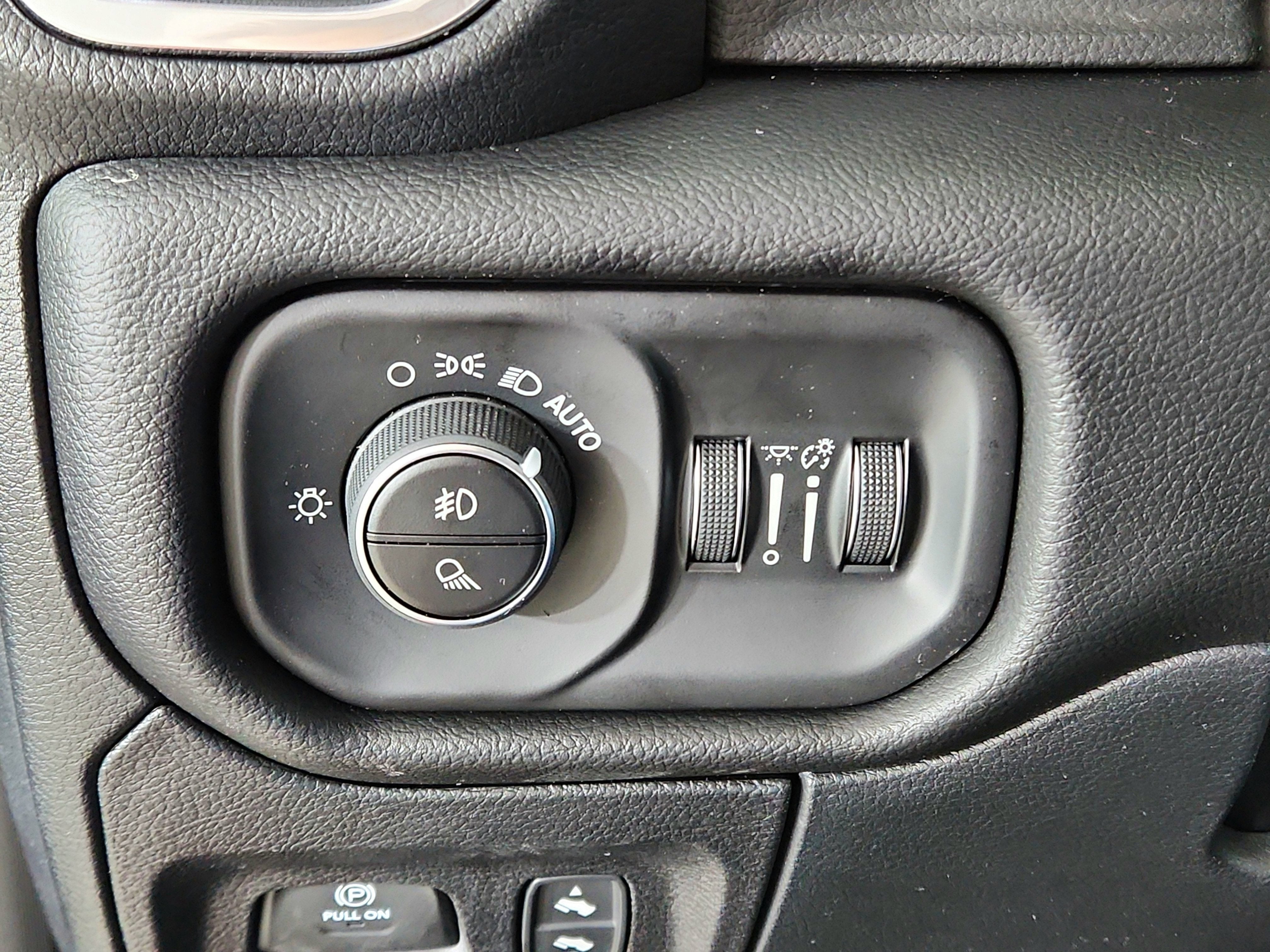 2026 RAM Ram 1500 RAM 1500 LARAMIE CREW CAB 4X4 (144.5 IN WB 5 FT 7 IN BOX)