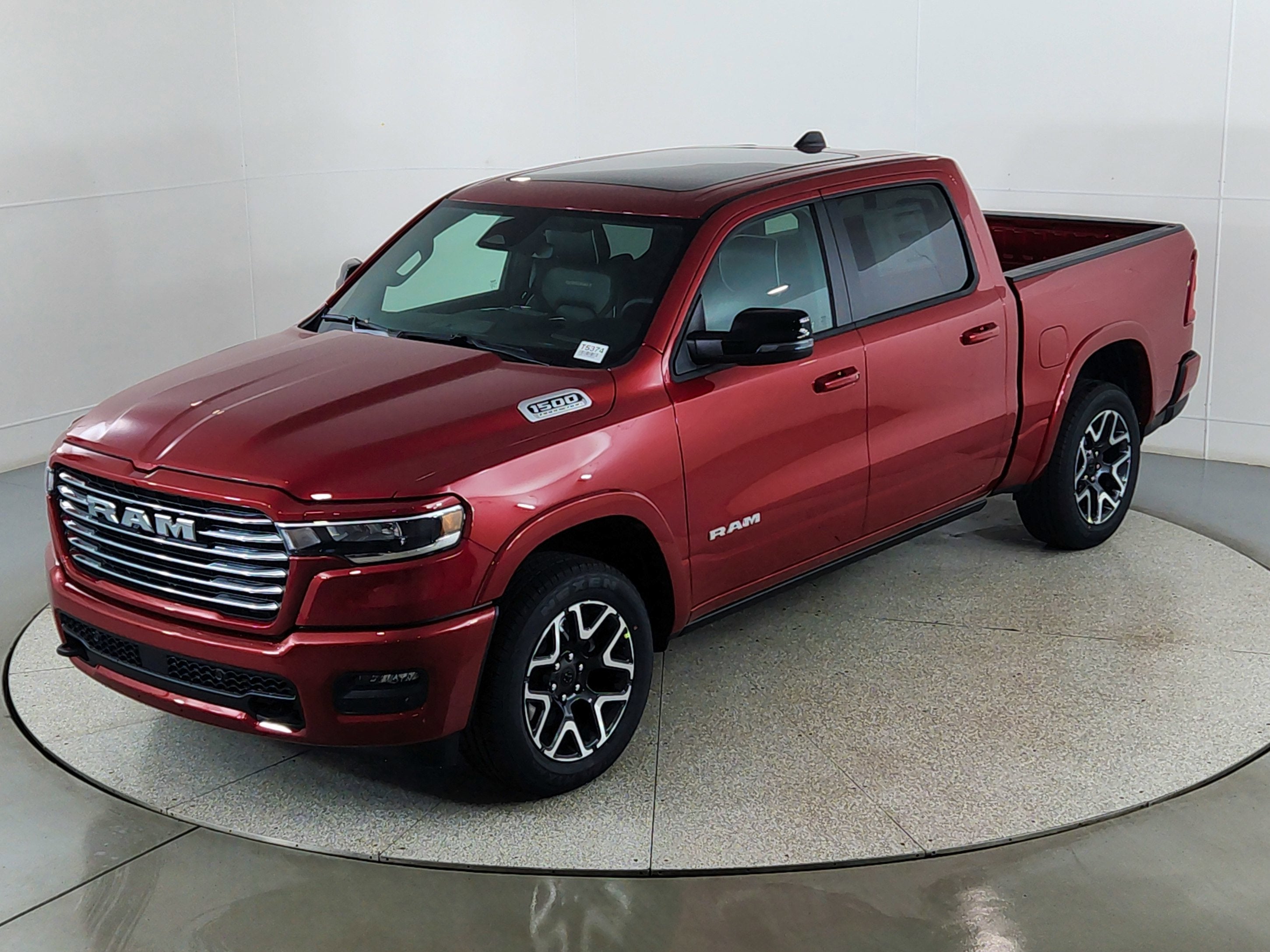 2026 RAM Ram 1500 RAM 1500 LARAMIE CREW CAB 4X4 (144.5 IN WB 5 FT 7 IN BOX)