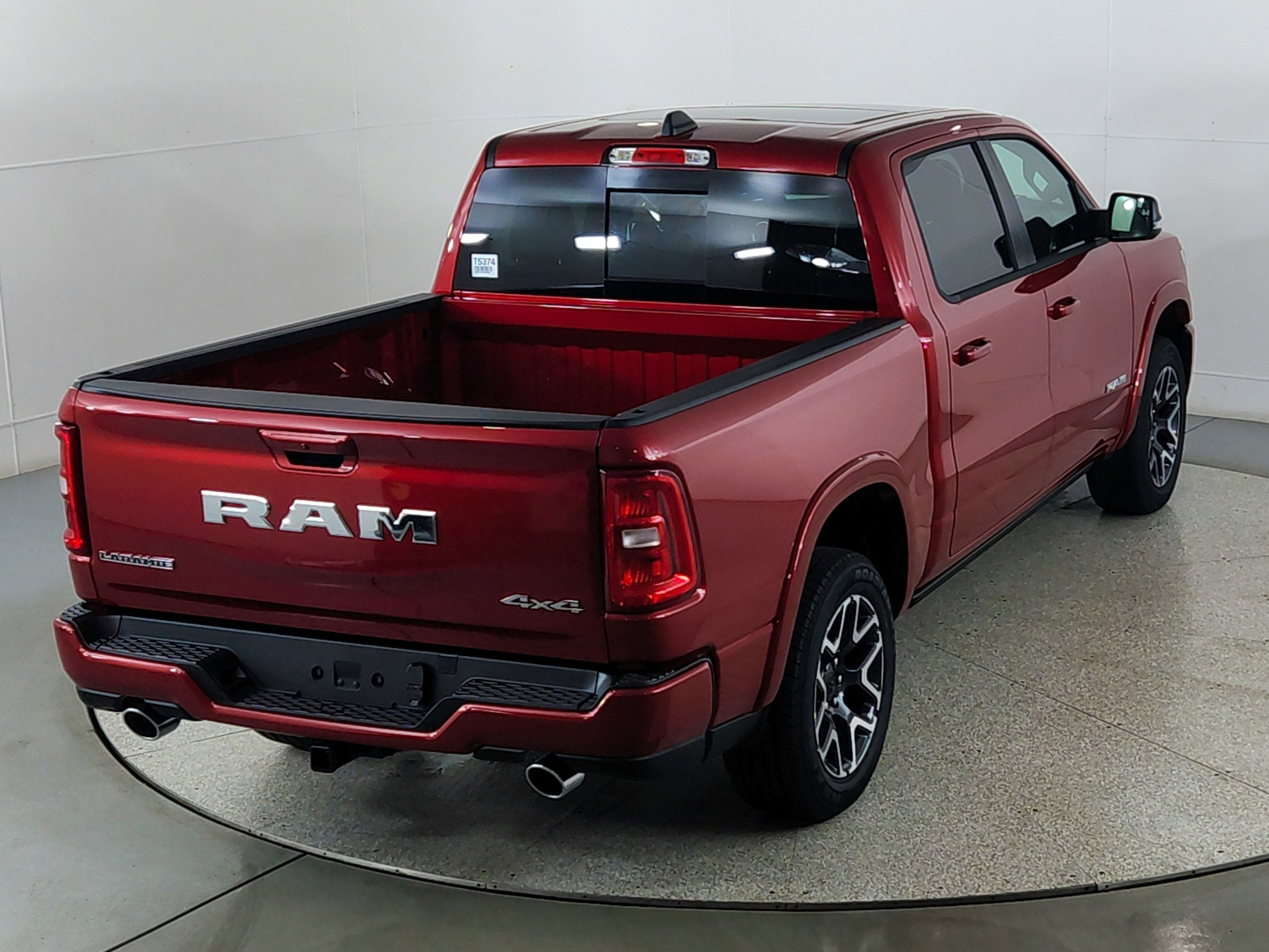 2026 RAM Ram 1500 RAM 1500 LARAMIE CREW CAB 4X4 (144.5 IN WB 5 FT 7 IN BOX)