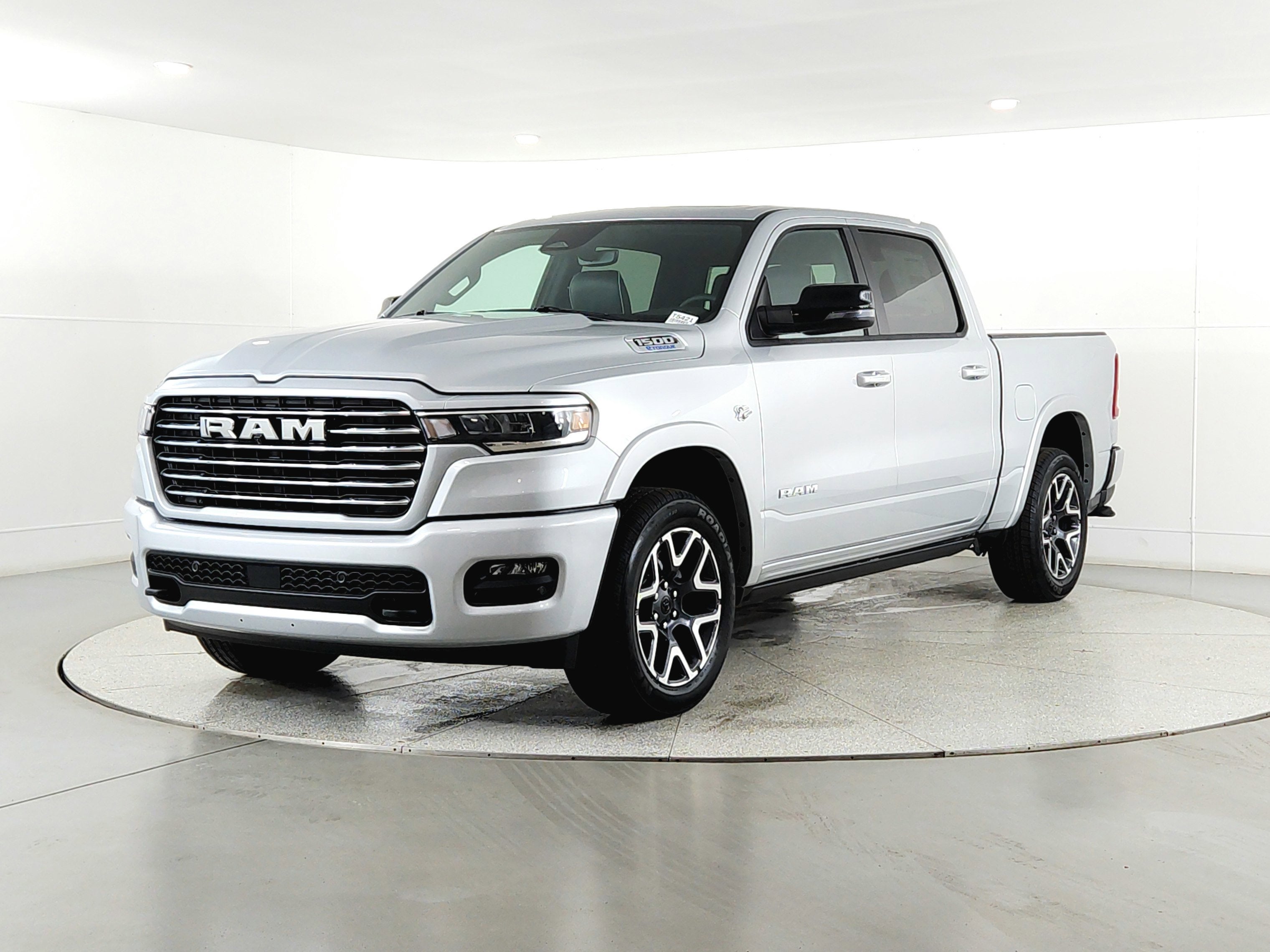2026 RAM Ram 1500 RAM 1500 LARAMIE CREW CAB 4X4 (144.5 IN WB 5 FT 7 IN BOX)