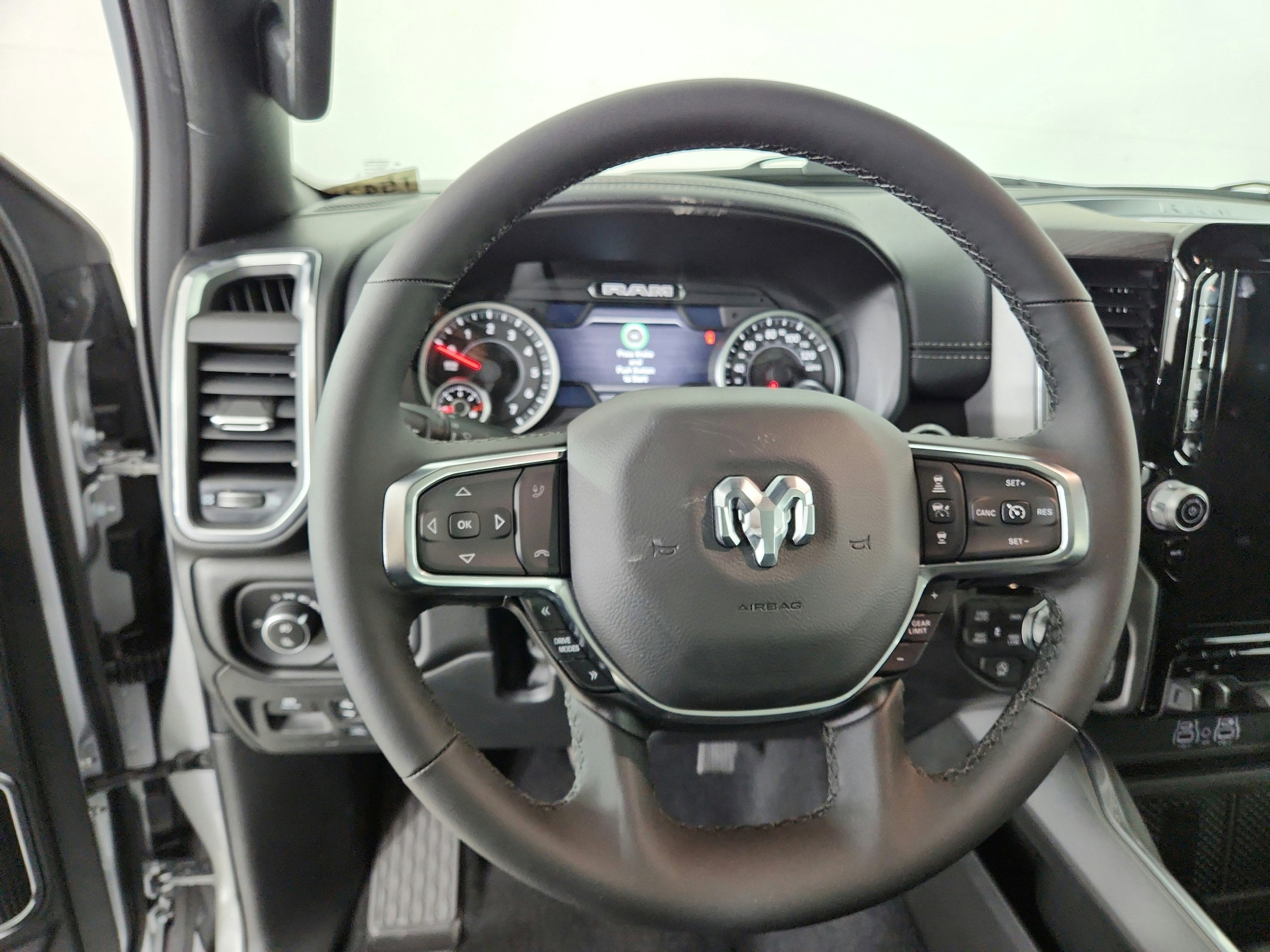 2026 RAM Ram 1500 RAM 1500 LARAMIE CREW CAB 4X4 (144.5 IN WB 5 FT 7 IN BOX)