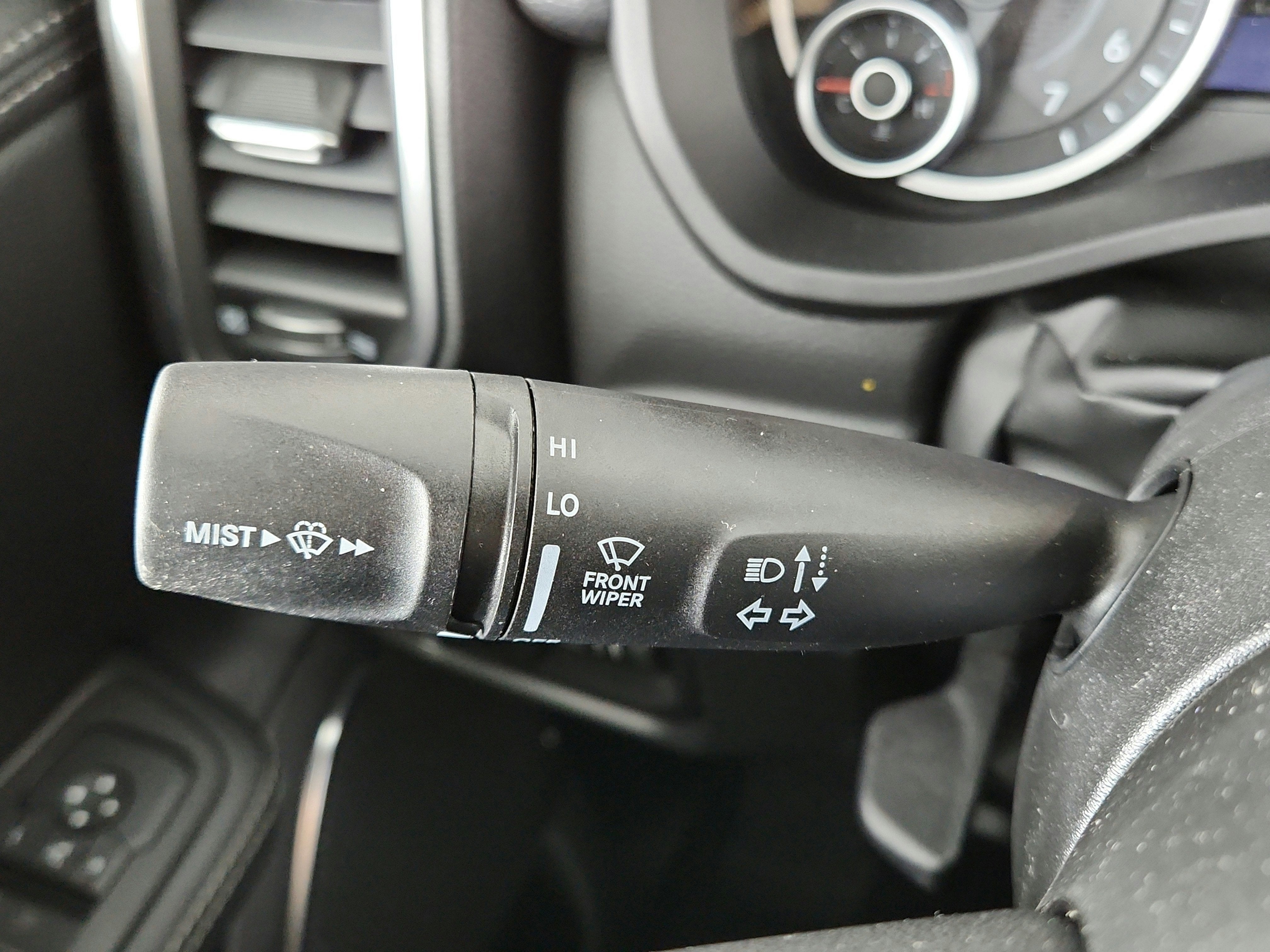 2026 RAM Ram 1500 RAM 1500 LARAMIE CREW CAB 4X4 (144.5 IN WB 5 FT 7 IN BOX)