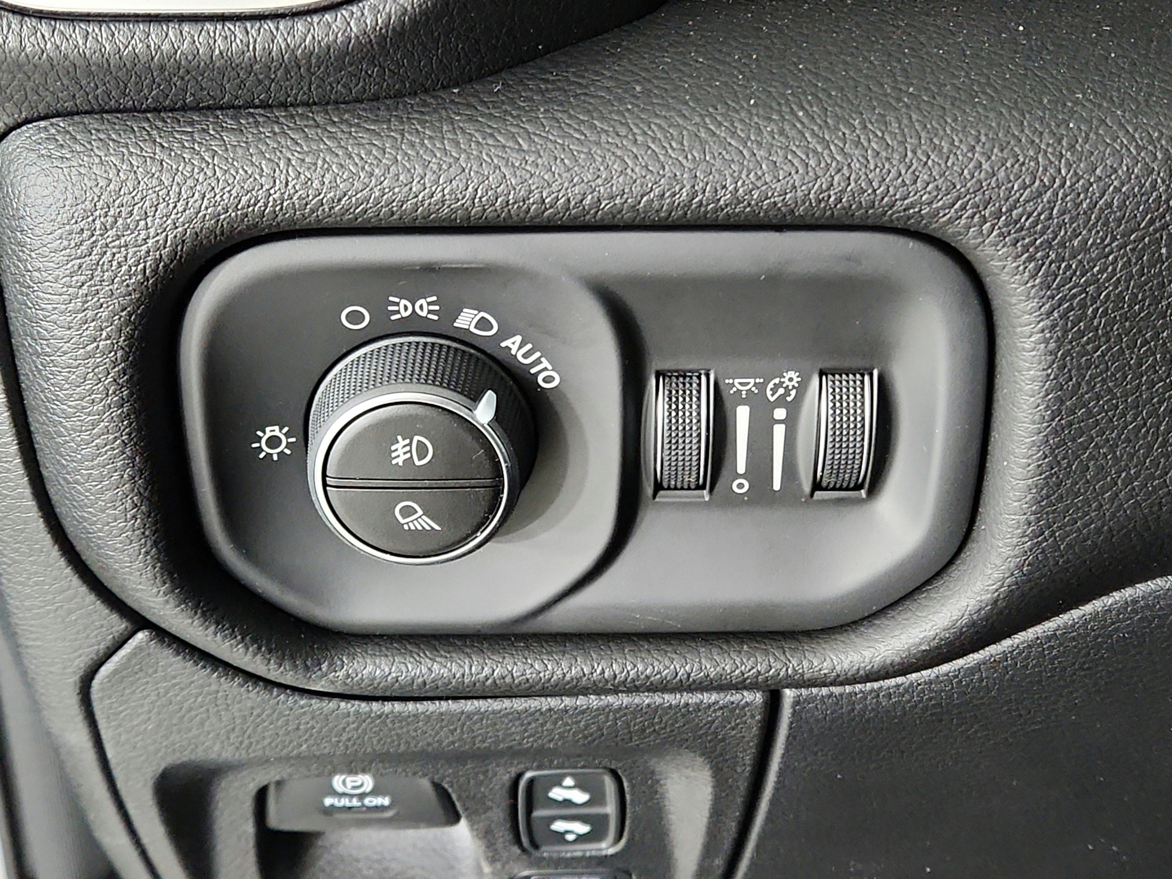 2026 RAM Ram 1500 RAM 1500 LARAMIE CREW CAB 4X4 (144.5 IN WB 5 FT 7 IN BOX)