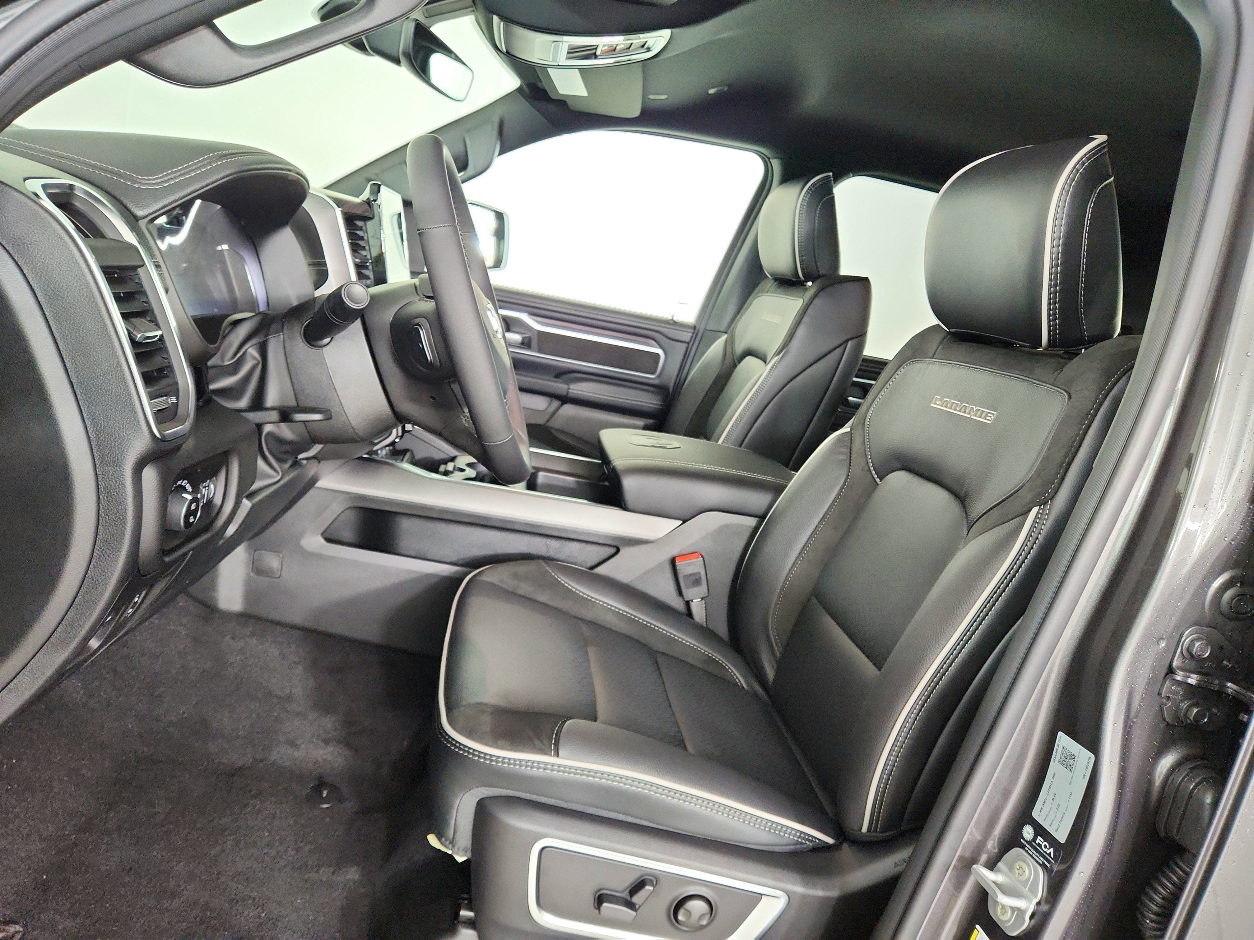 2026 RAM Ram 1500 RAM 1500 LARAMIE CREW CAB 4X4 (144.5 IN WB 5 FT 7 IN BOX)