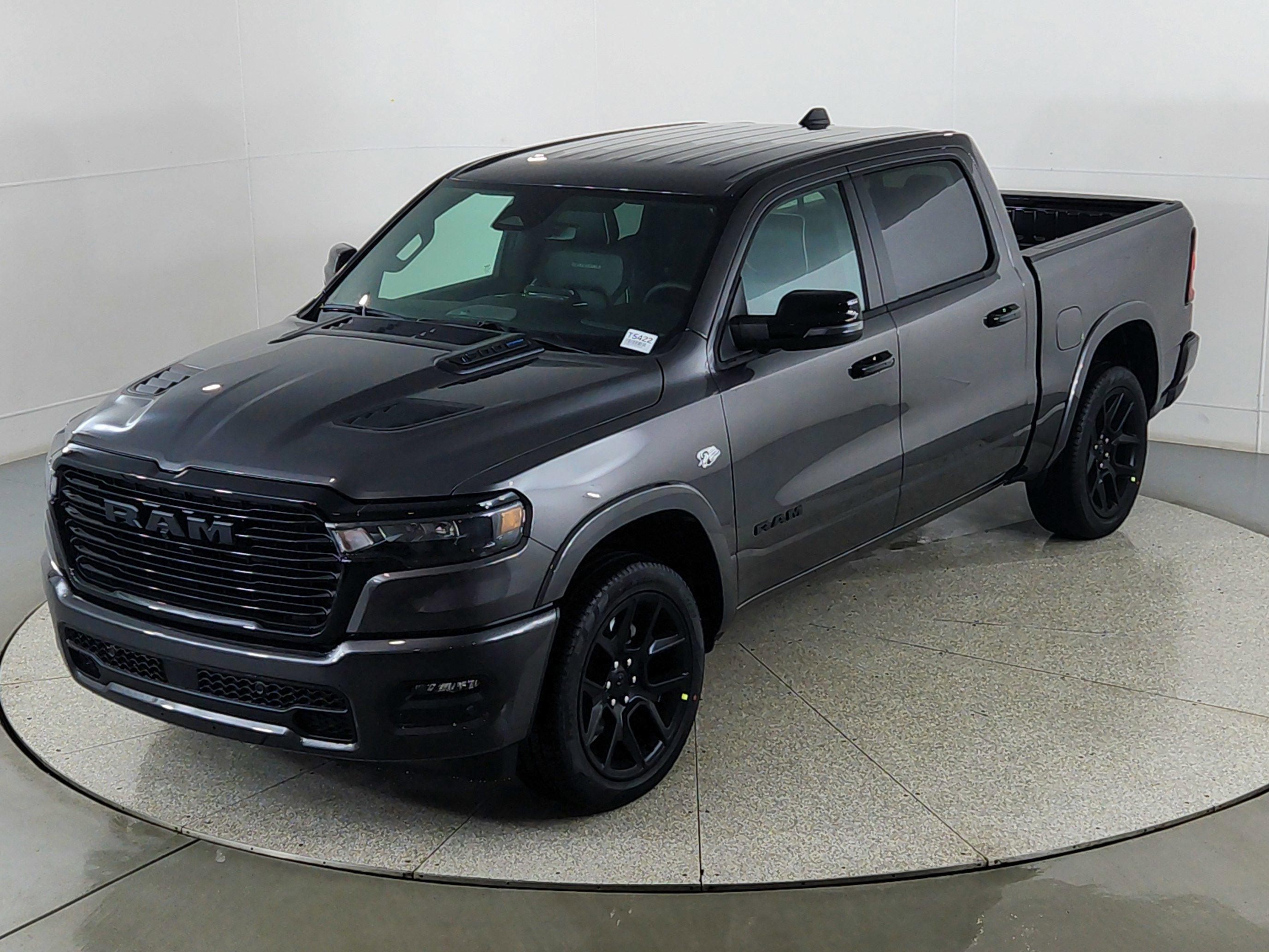 2026 RAM Ram 1500 RAM 1500 LARAMIE CREW CAB 4X4 (144.5 IN WB 5 FT 7 IN BOX)