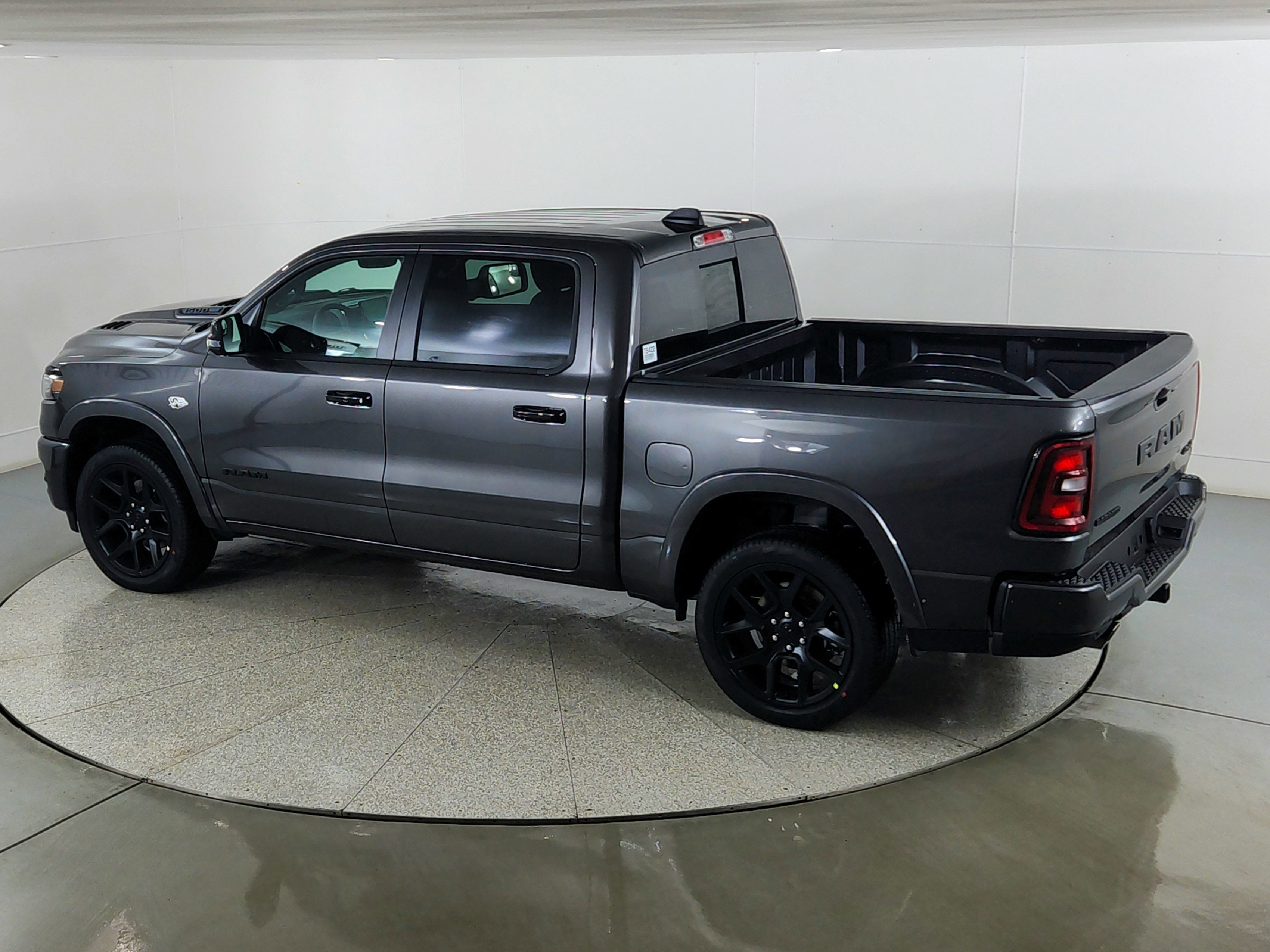 2026 RAM Ram 1500 RAM 1500 LARAMIE CREW CAB 4X4 (144.5 IN WB 5 FT 7 IN BOX)