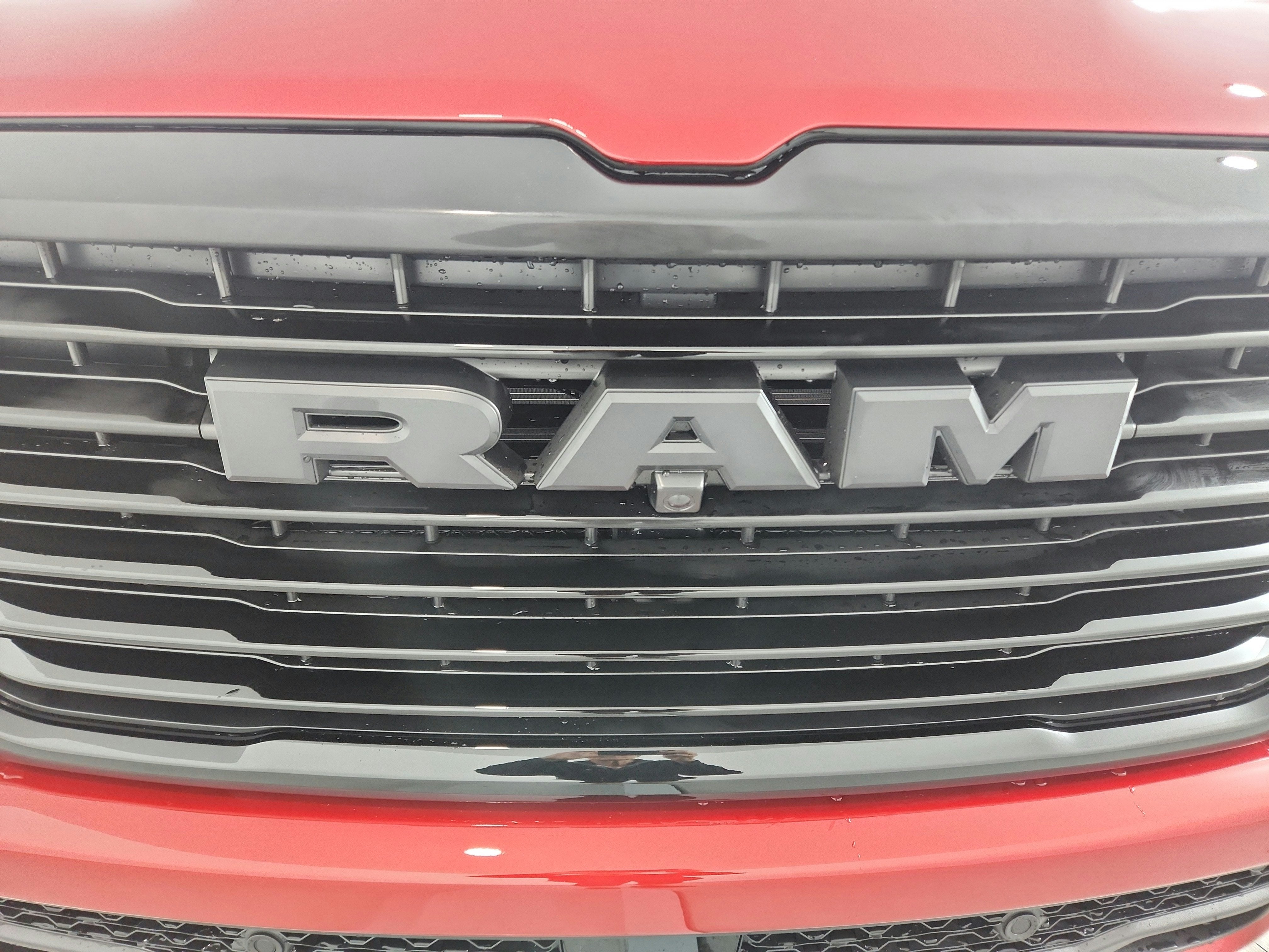 2026 RAM Ram 1500 Laramie 4x4 Crew Cab 5'7" Box