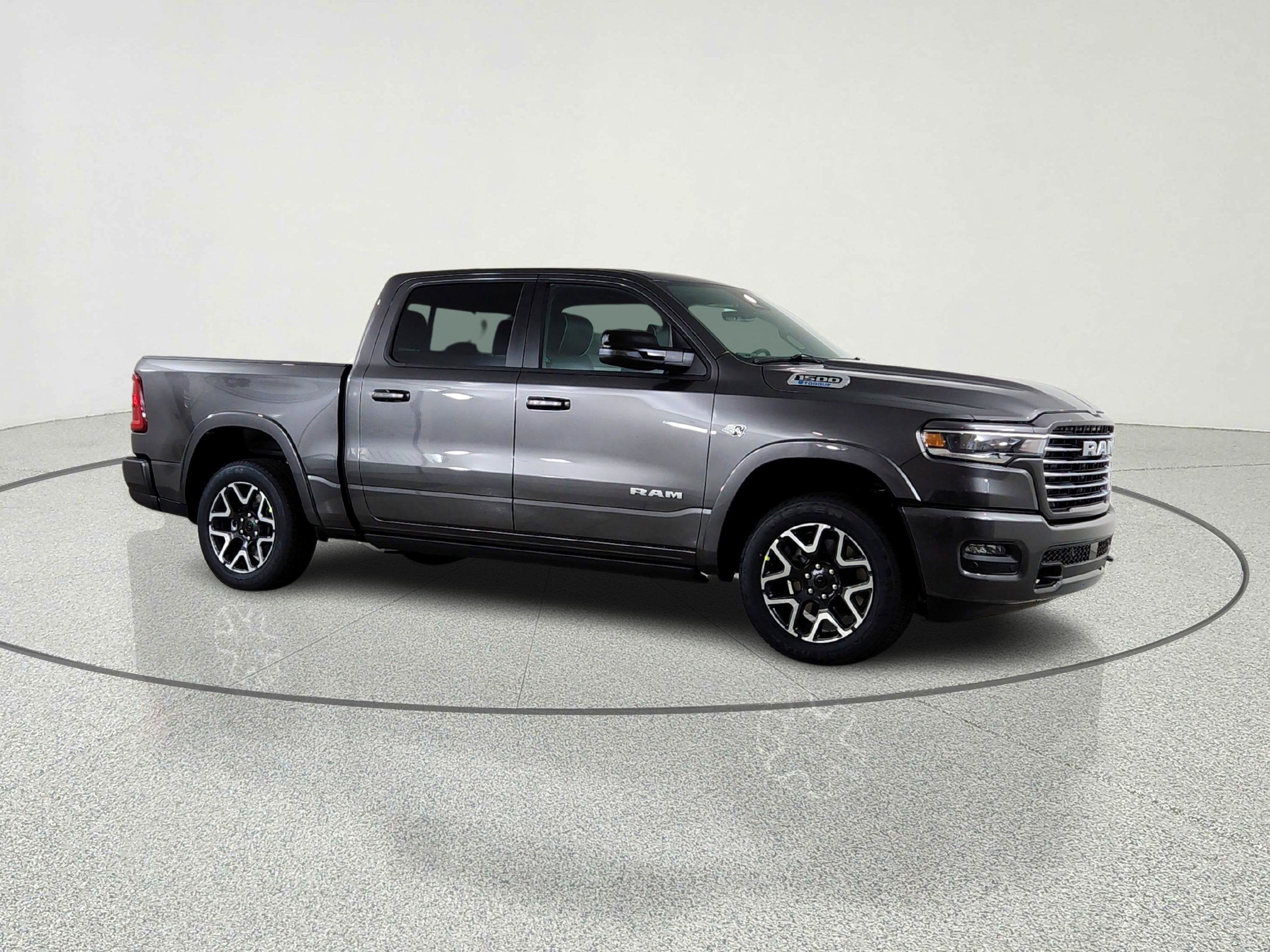 2026 RAM Ram 1500 RAM 1500 LARAMIE CREW CAB 4X4 (144.5 IN WB 5 FT 7 IN BOX)