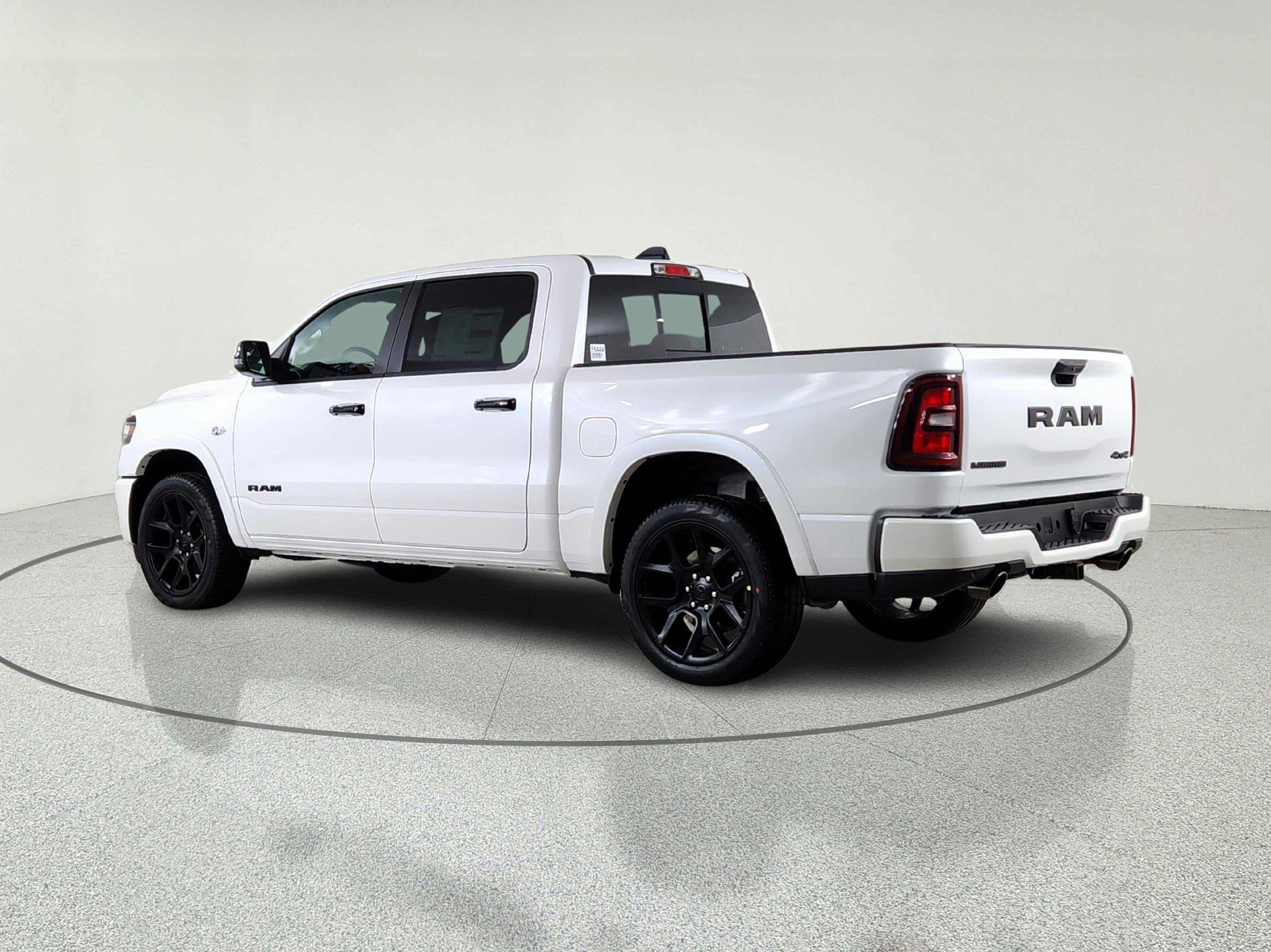 2026 RAM Ram 1500 RAM 1500 LARAMIE CREW CAB 4X4 (144.5 IN WB 5 FT 7 IN BOX)