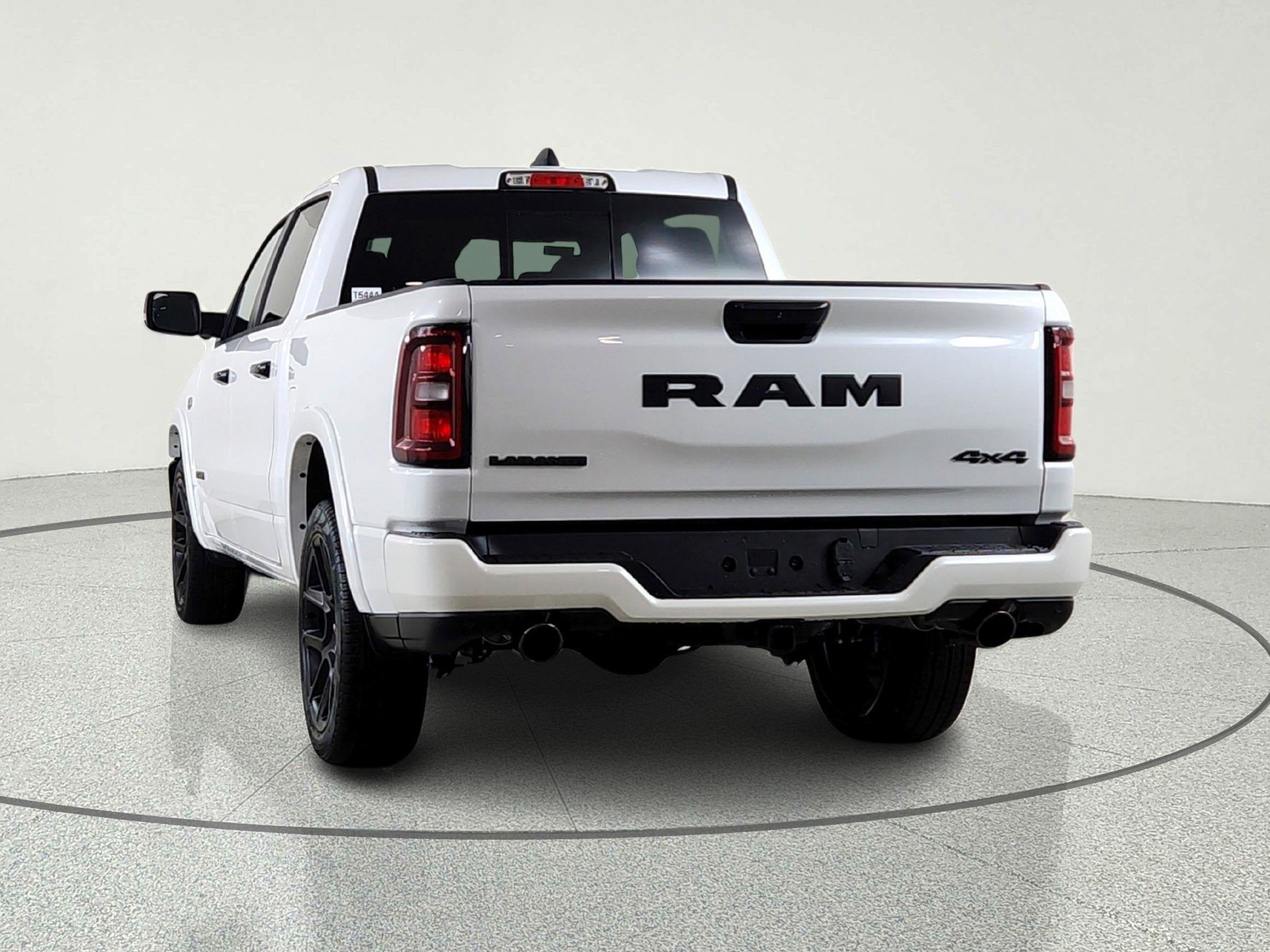 2026 RAM Ram 1500 RAM 1500 LARAMIE CREW CAB 4X4 (144.5 IN WB 5 FT 7 IN BOX)